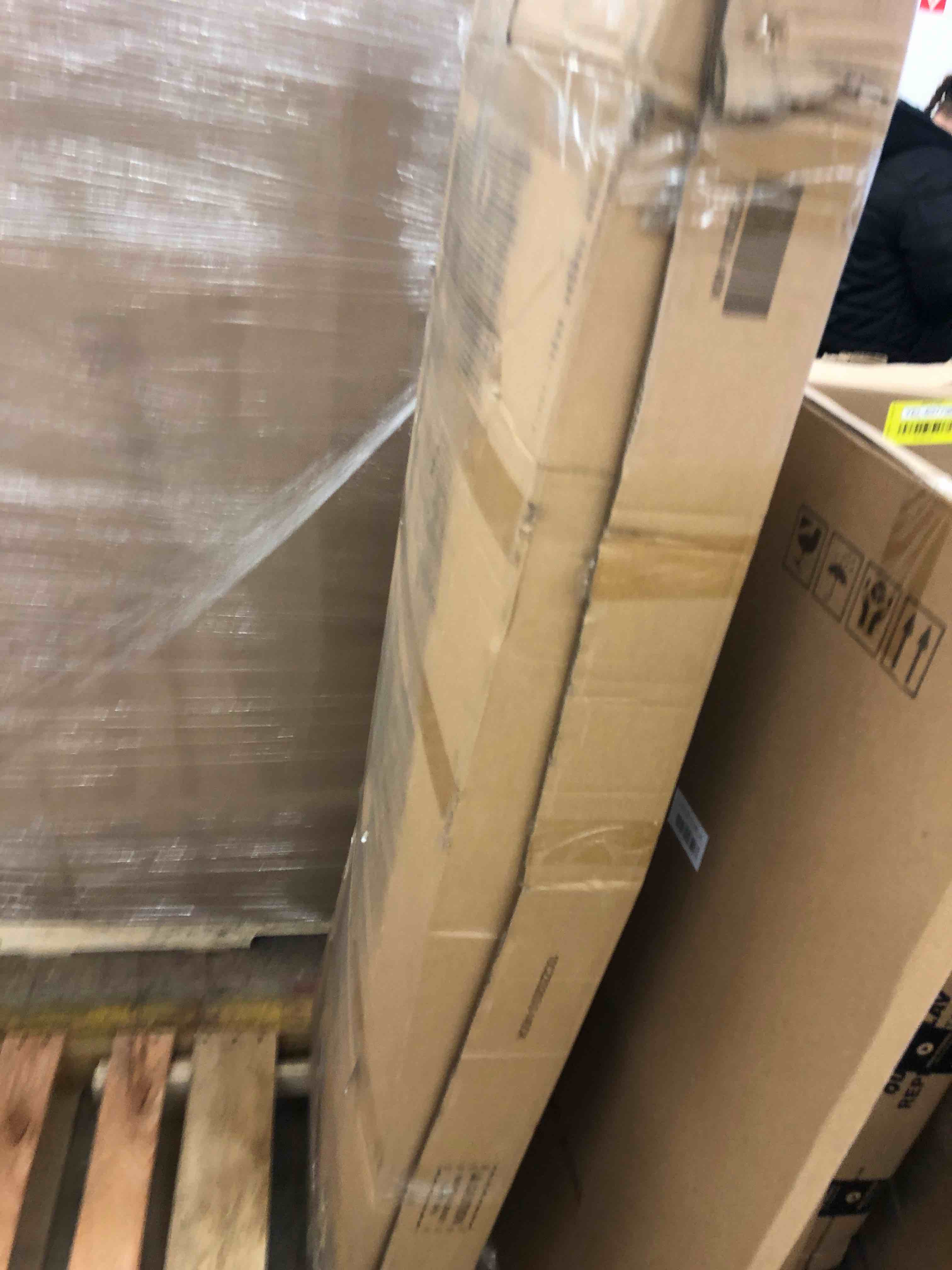 https://s3.amazonaws.com/lotting-images-prod/phillipi/YEL0637824_1670948099686.jpeg