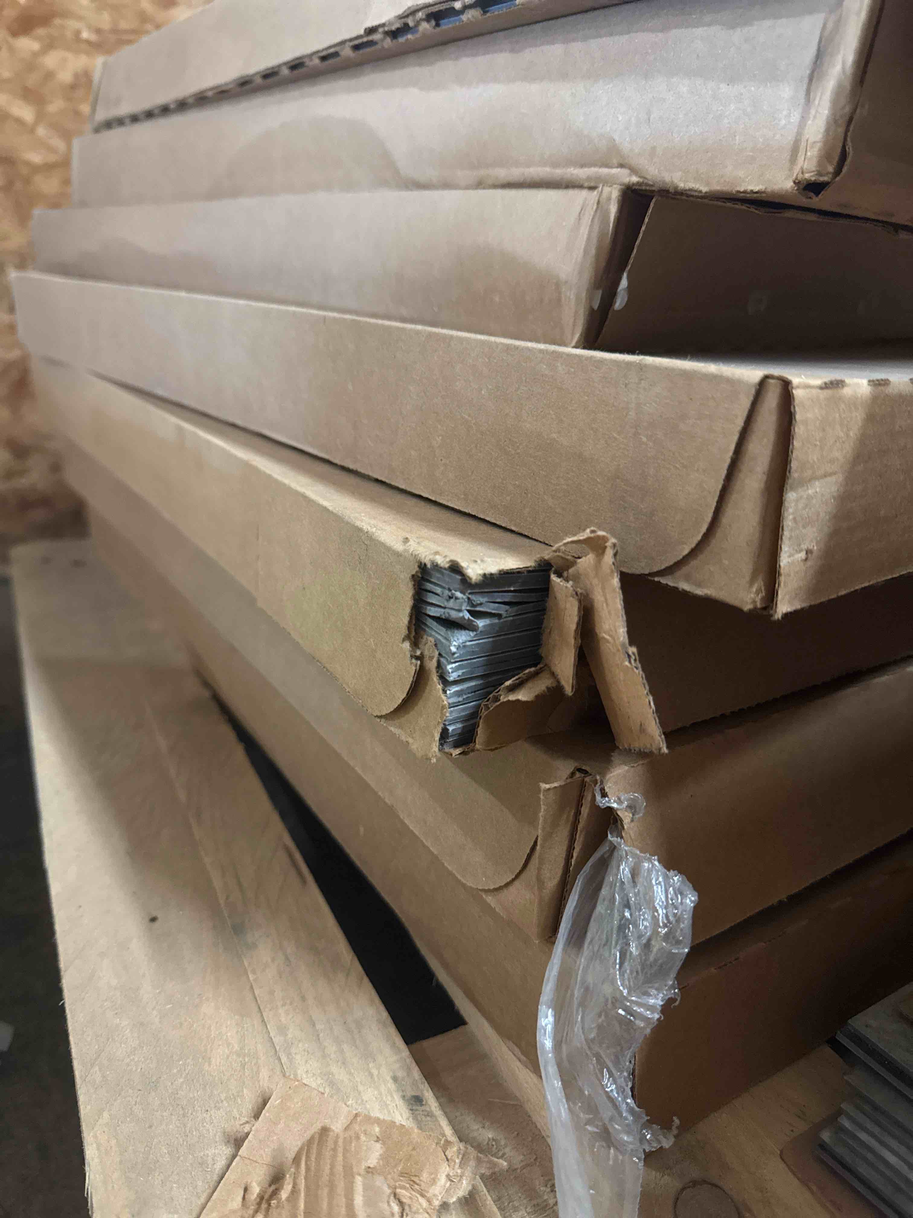 Condition photo showing New/Like New for (543.3 sq ft.) mohawk dark gray tones flex stone look 20-mil x 12-in w x 24-in l waterproof luxury vinyl (36.22 sq. ft. per box) (bid is per sq.ft., lot is for 543.2 total. msrp $2.99 per sq ft.)