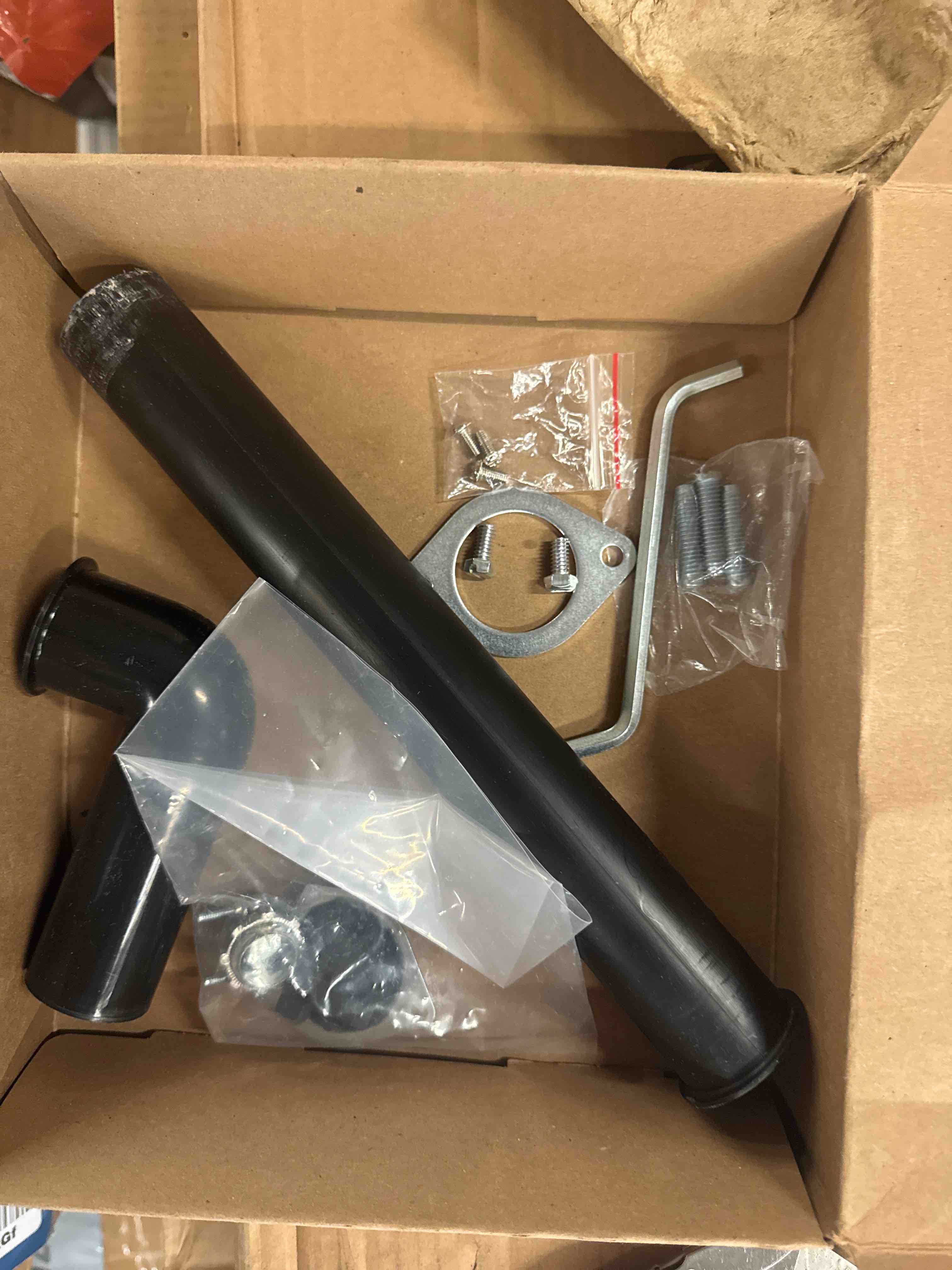 https://s3.amazonaws.com/lotting-images-prod/phillipi/YEL1389405_1758565155376.jpeg