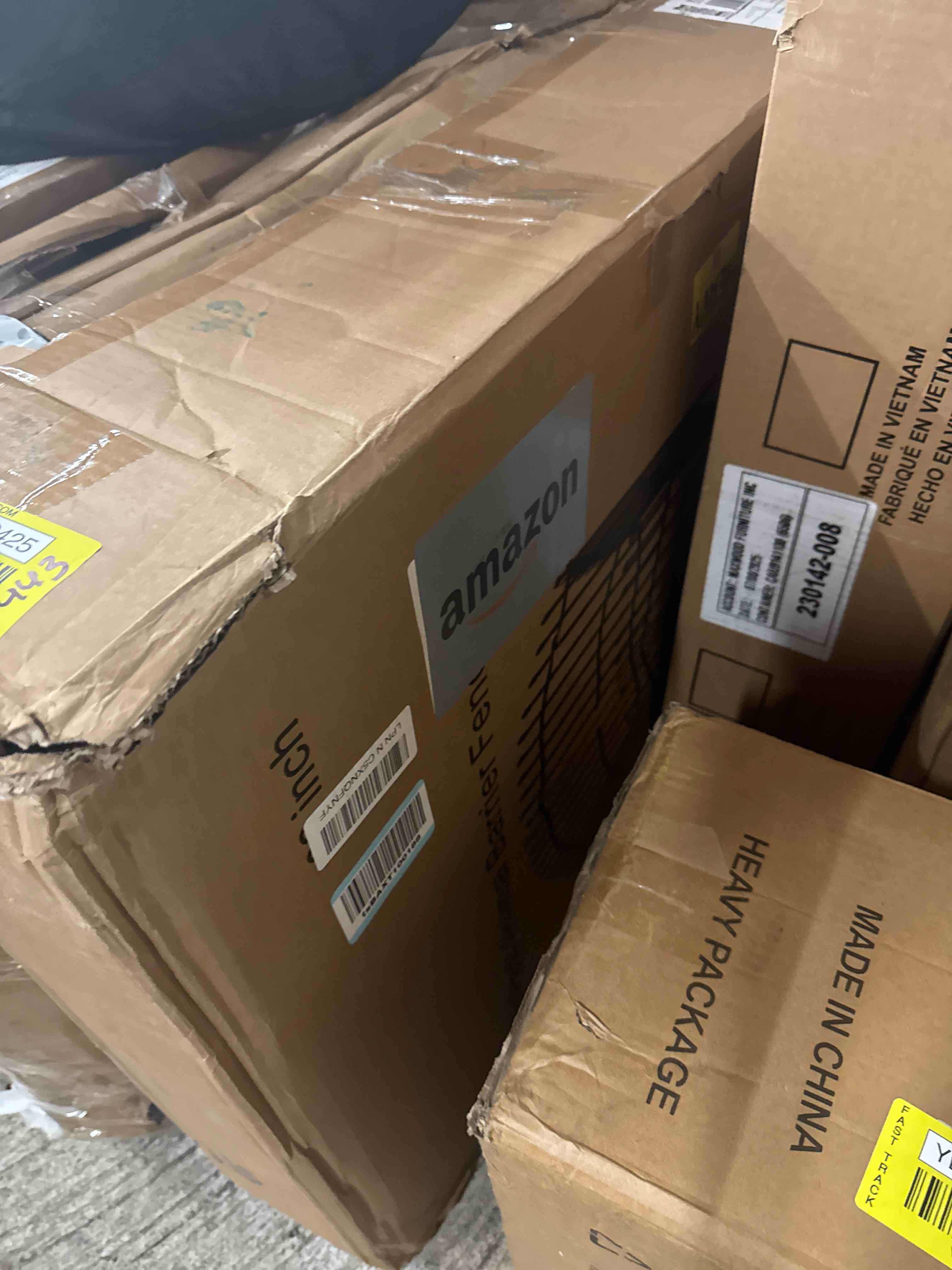 https://s3.amazonaws.com/lotting-images-prod/phillipi/YEL1389425_1758570680575.jpeg
