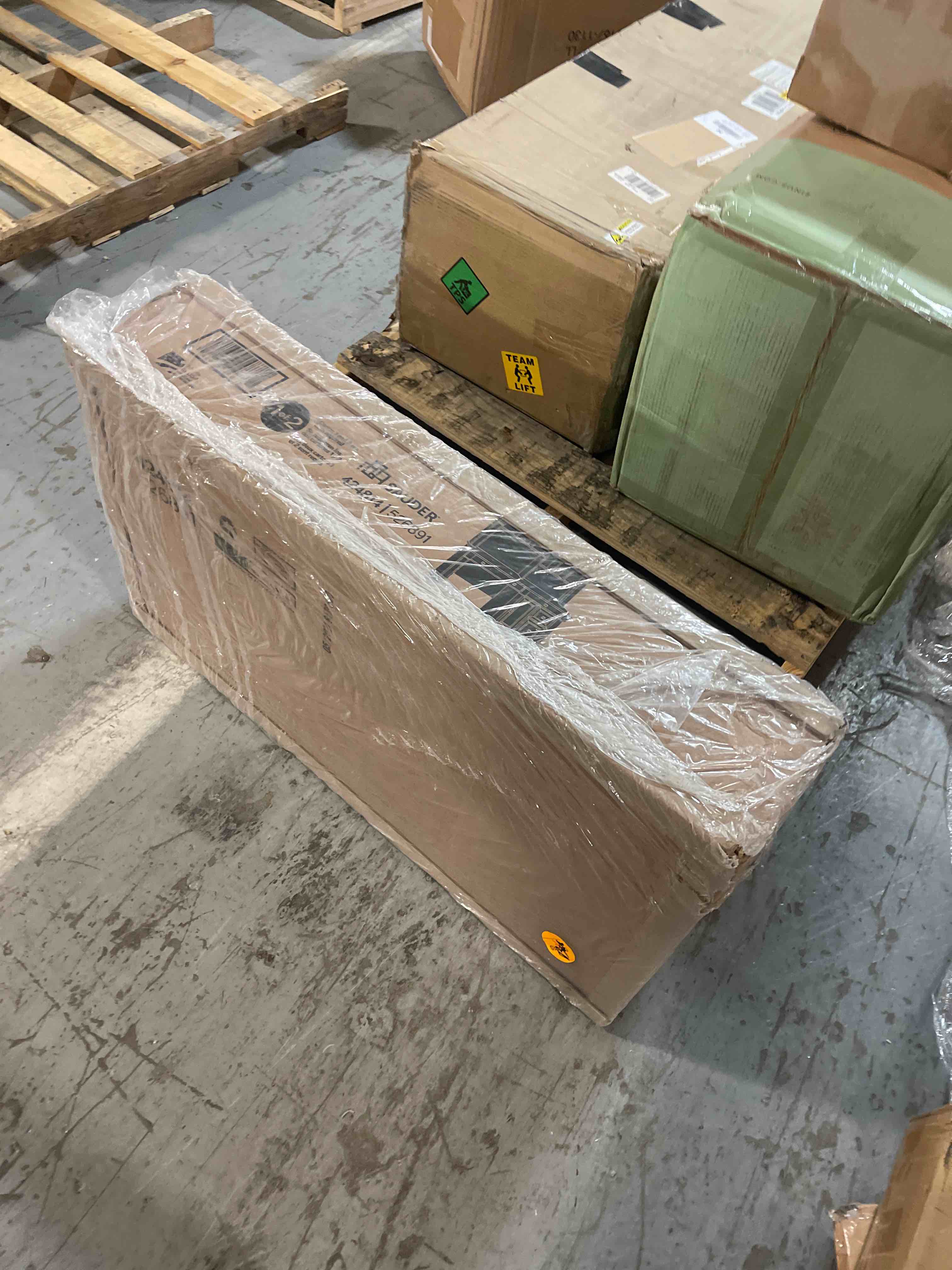 https://s3.amazonaws.com/lotting-images-prod/phillipi/YEL1630077_1643656982245.jpeg