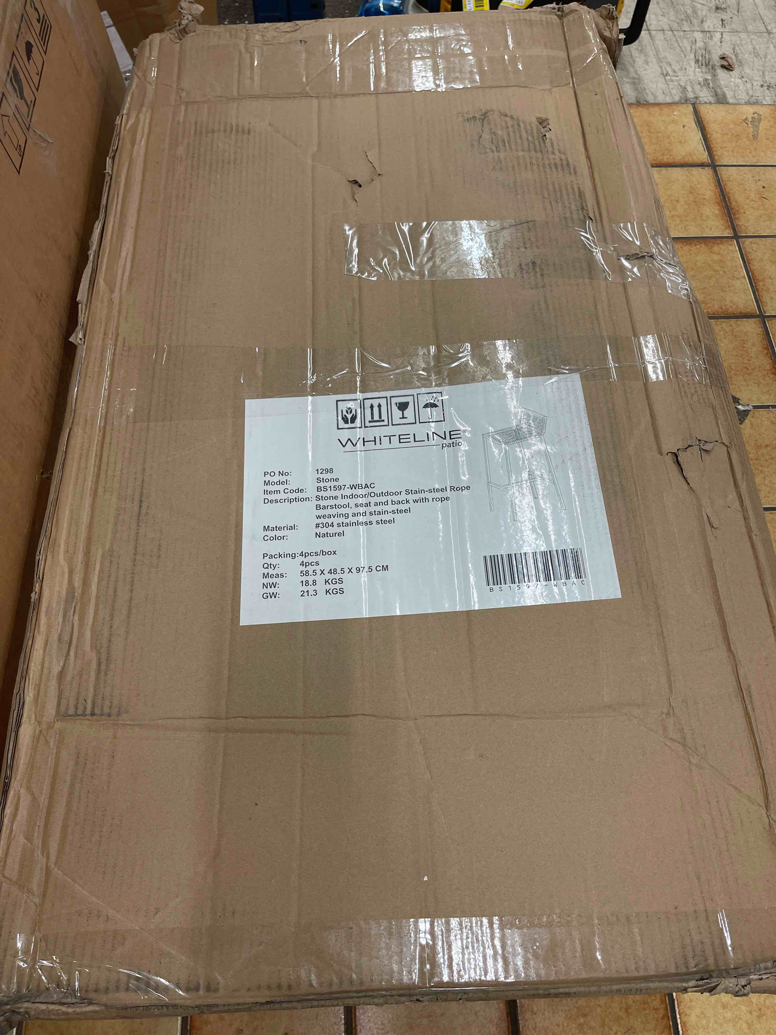 https://s3.amazonaws.com/lotting-images-prod/phillipi/YEL1698636_1651176164076.jpeg