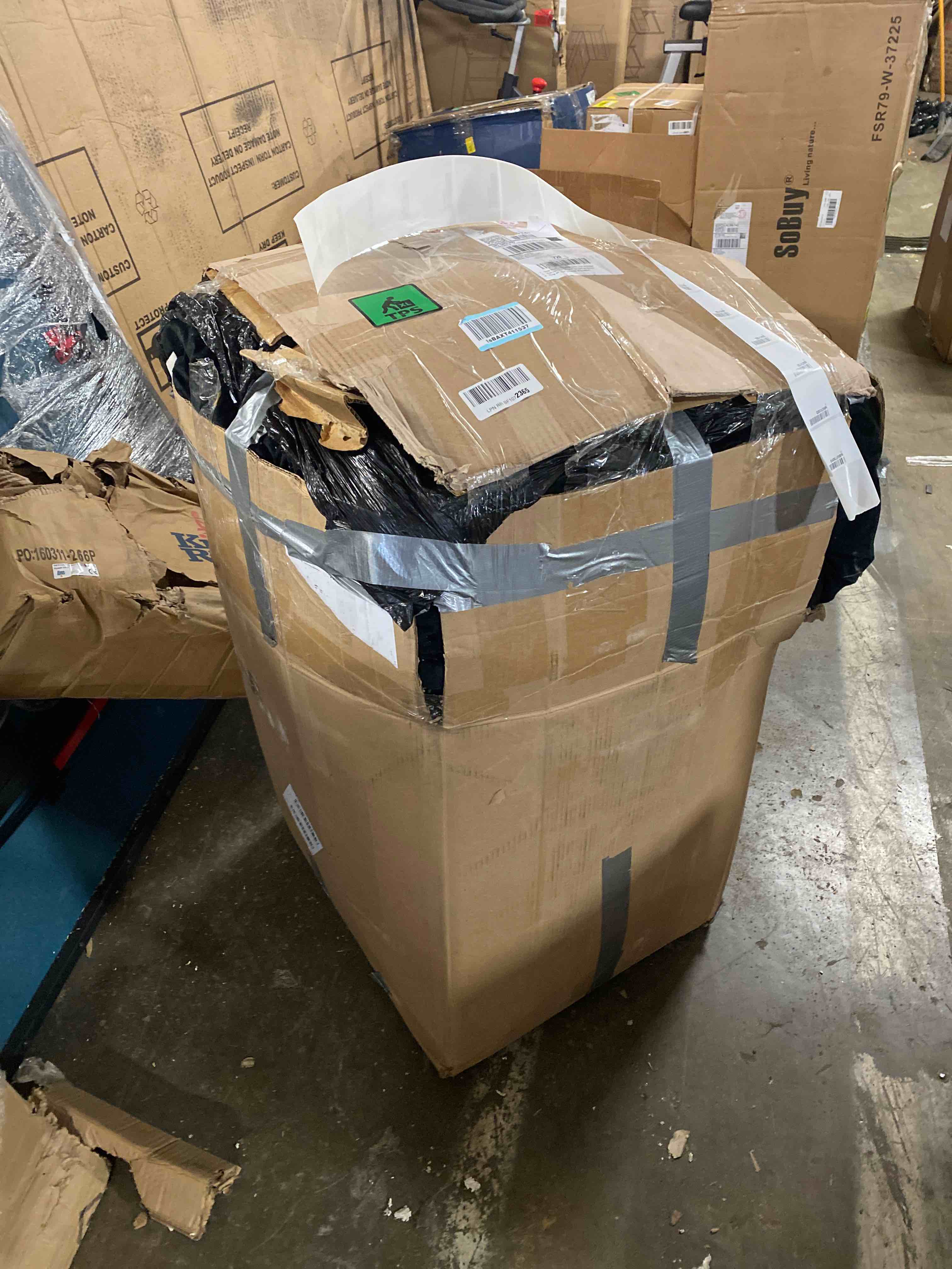 https://s3.amazonaws.com/lotting-images-prod/phillipi/YEL2235489_1666283551931.jpeg