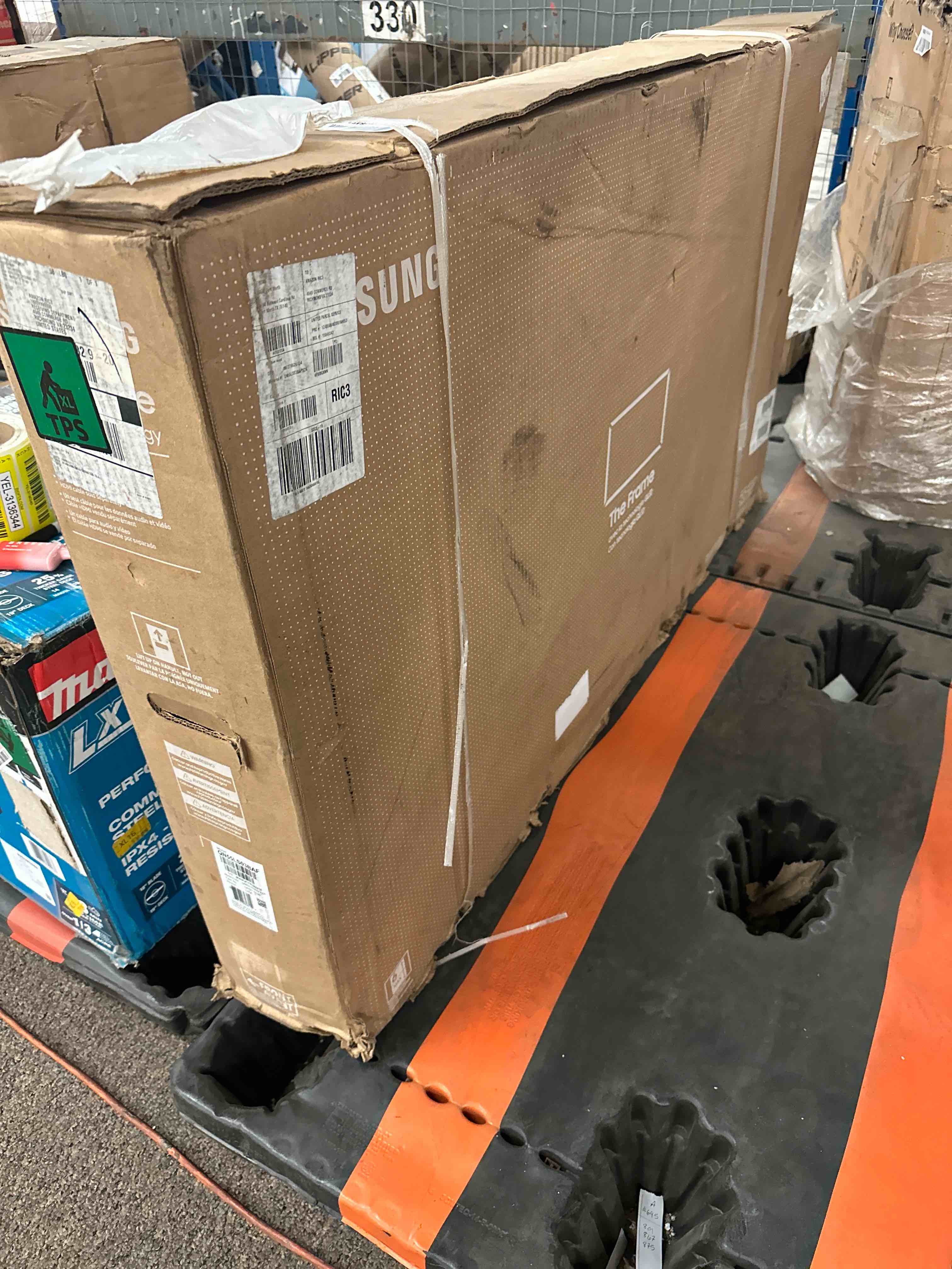 https://s3.amazonaws.com/lotting-images-prod/phillipi/YEL3136337_1686158508407.jpeg