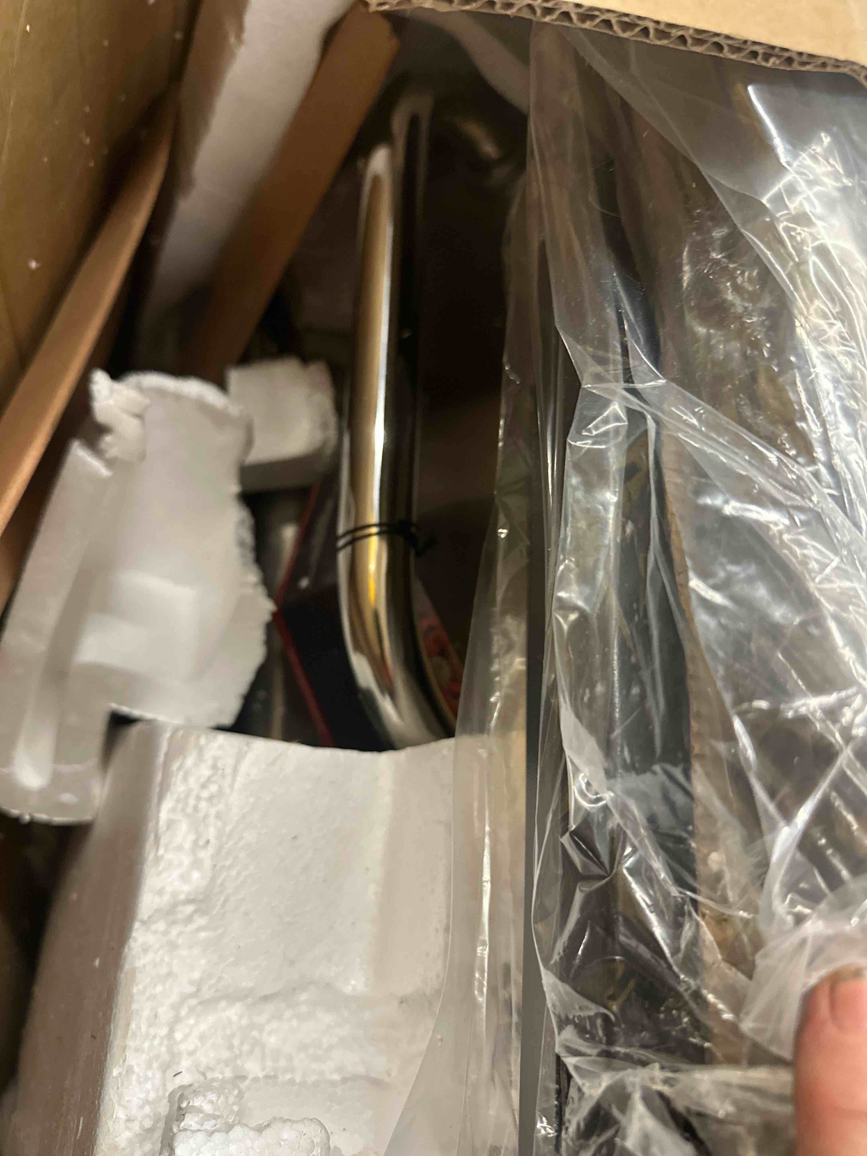 https://s3.amazonaws.com/lotting-images-prod/phillipi/YEL3136551_1688068873285.jpeg