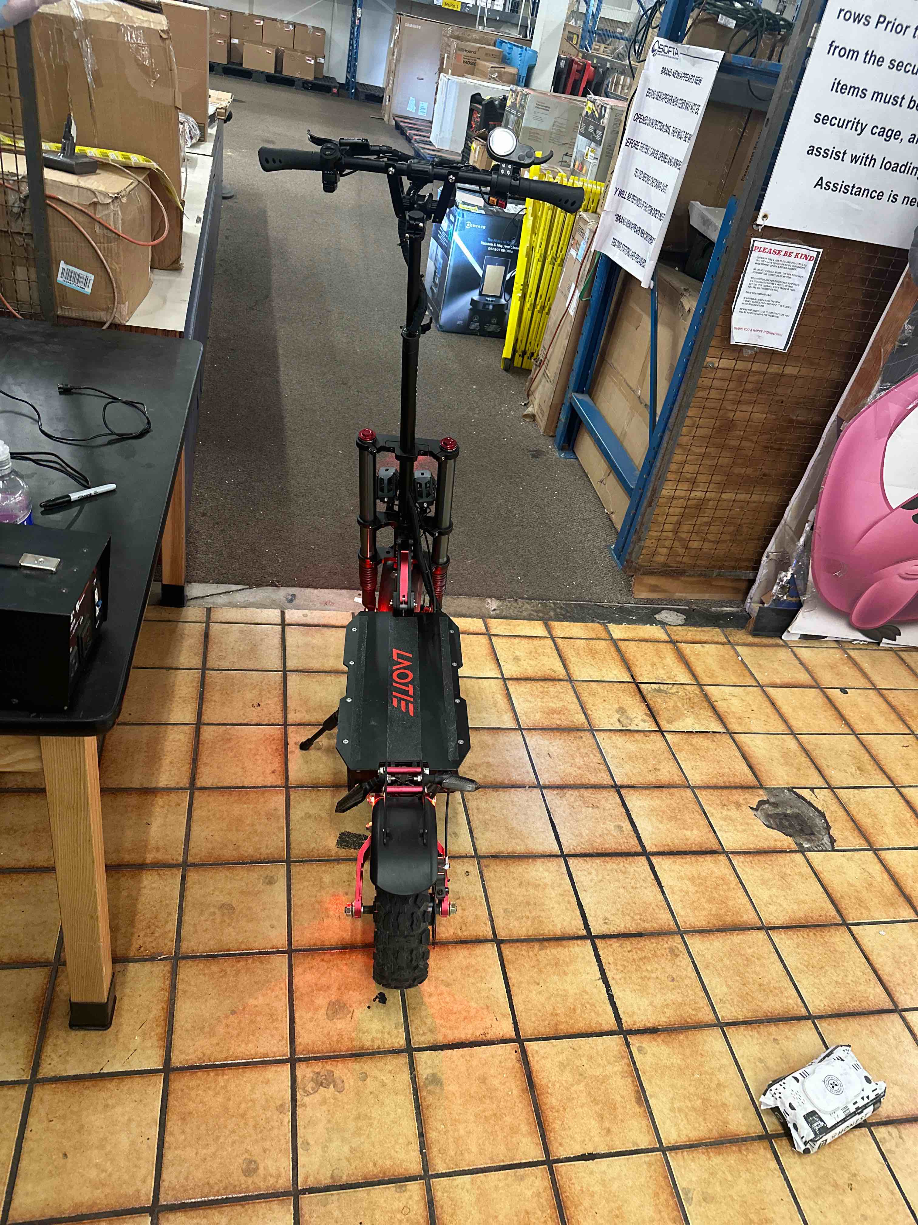 https://s3.amazonaws.com/lotting-images-prod/phillipi/YEL3136557_1688063165495.jpeg