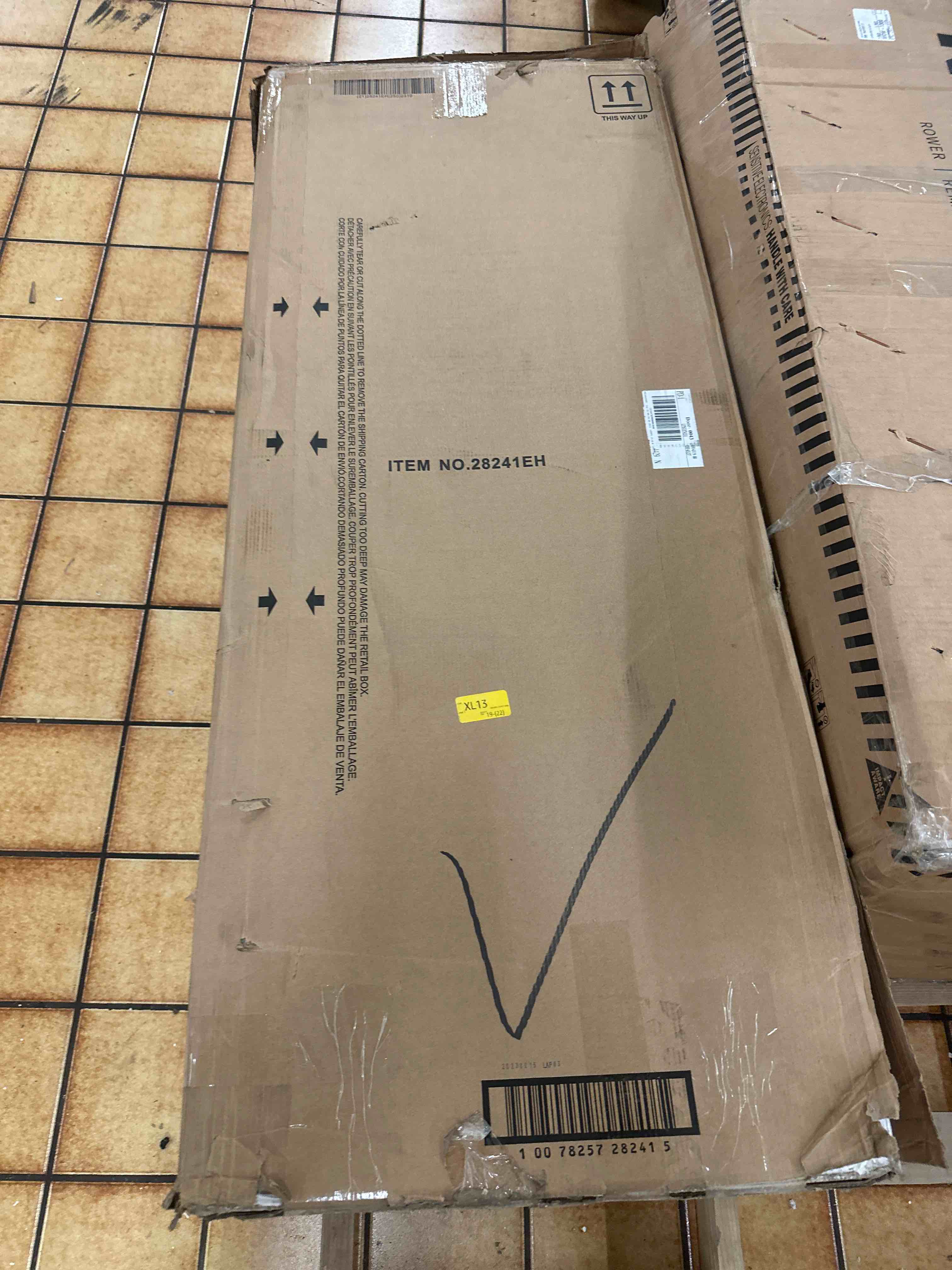 https://s3.amazonaws.com/lotting-images-prod/phillipi/YEL3136558_1688063772031.jpeg