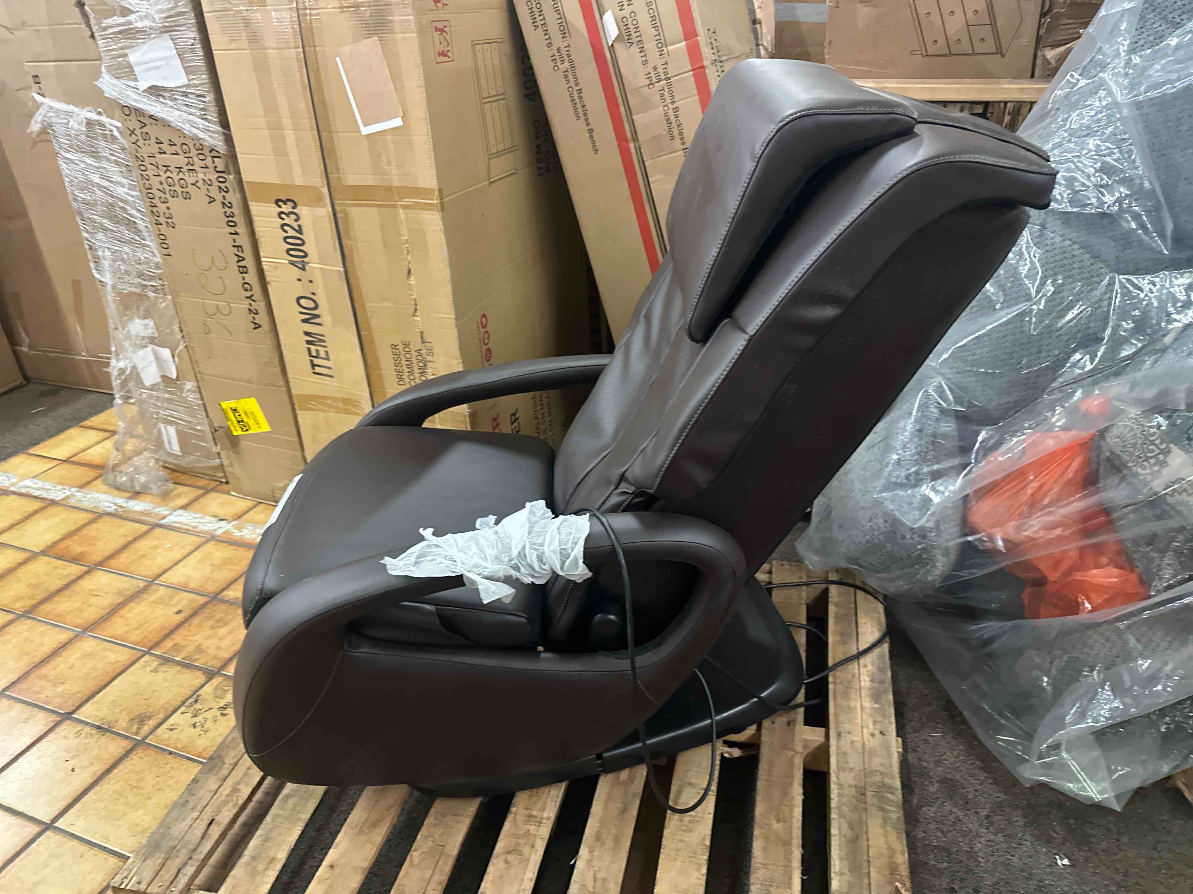 https://s3.amazonaws.com/lotting-images-prod/phillipi/YEL3373957_1691166074921.jpeg