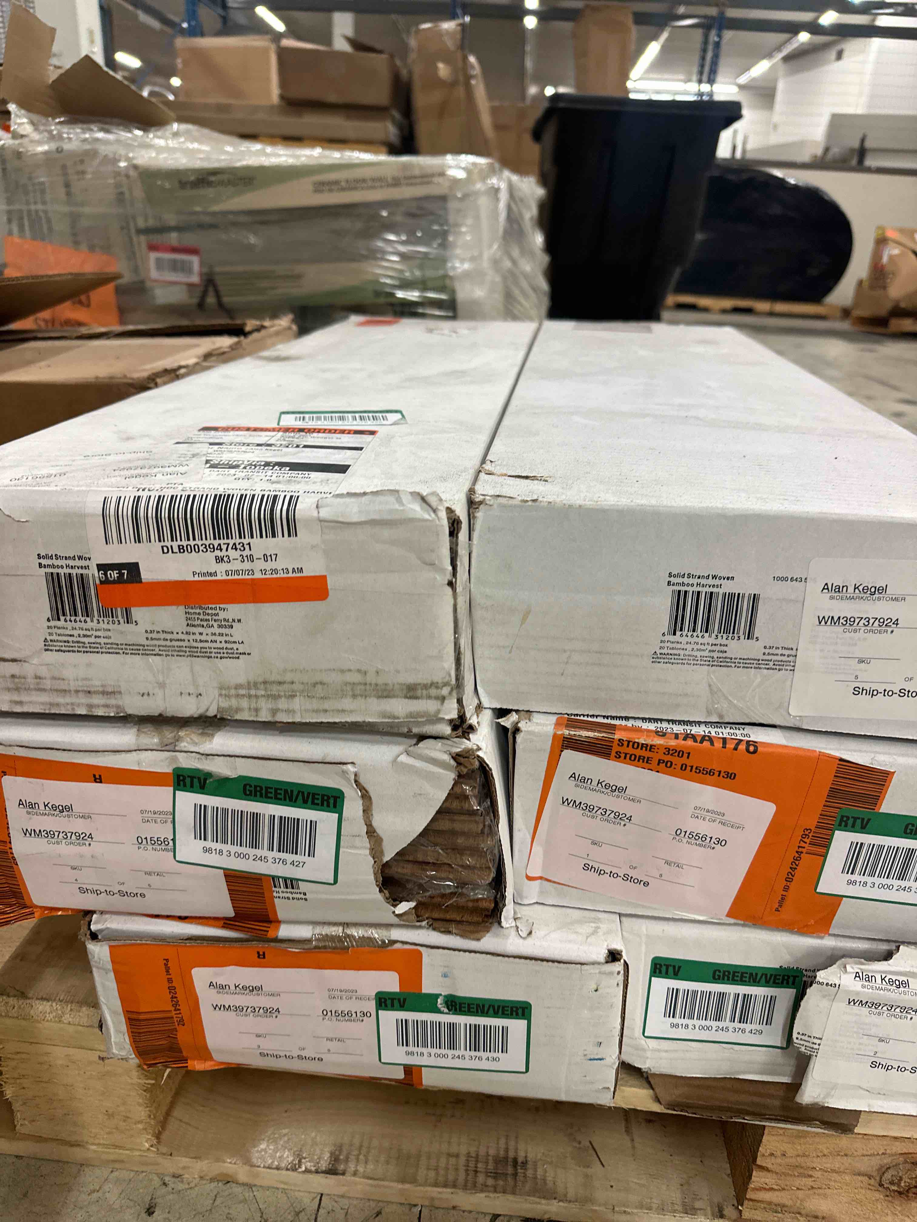 https://s3.amazonaws.com/lotting-images-prod/phillipi/YEL3374001_1695913740017.jpeg