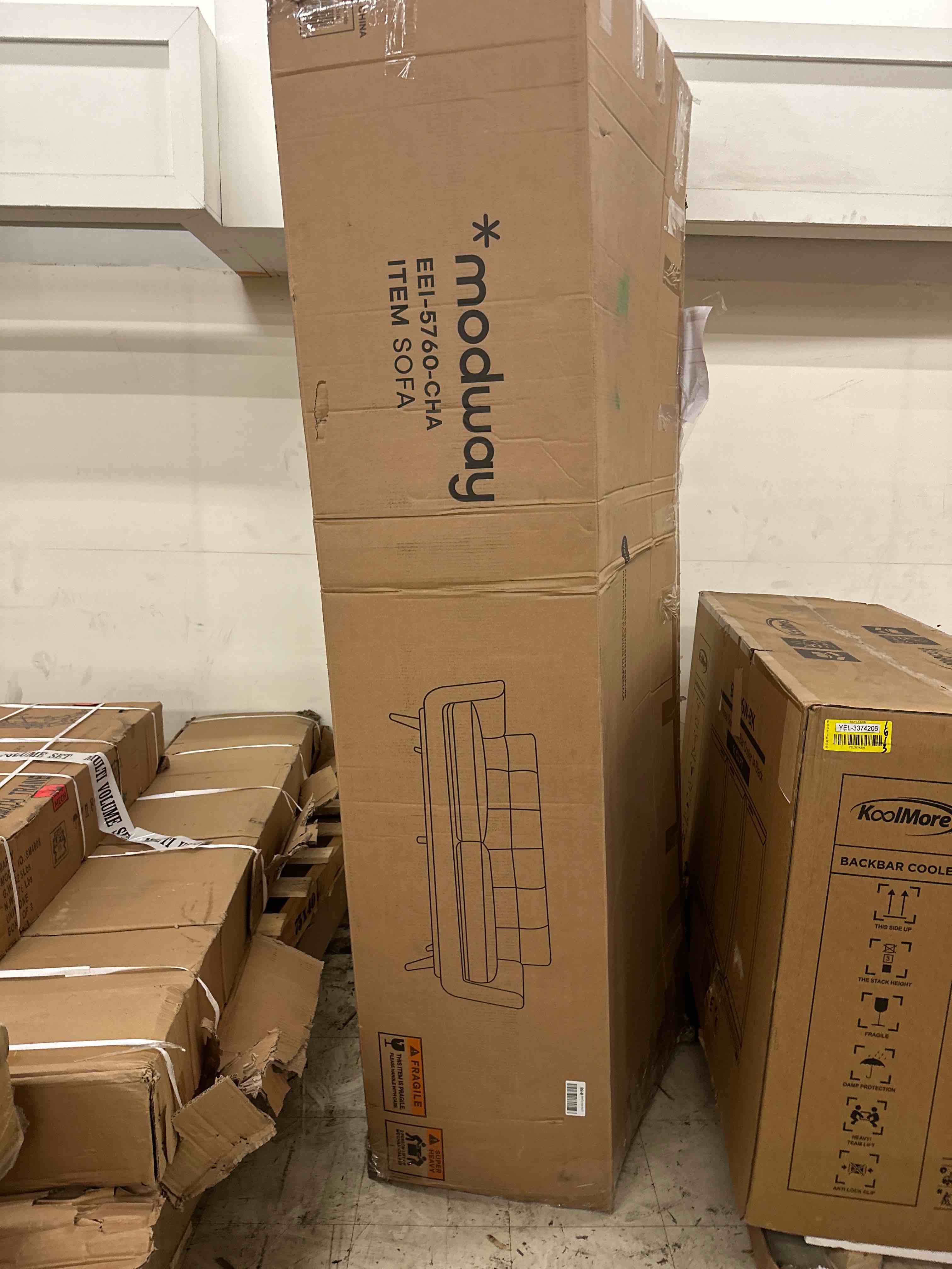 https://s3.amazonaws.com/lotting-images-prod/phillipi/YEL3374256_1695926184590.jpeg