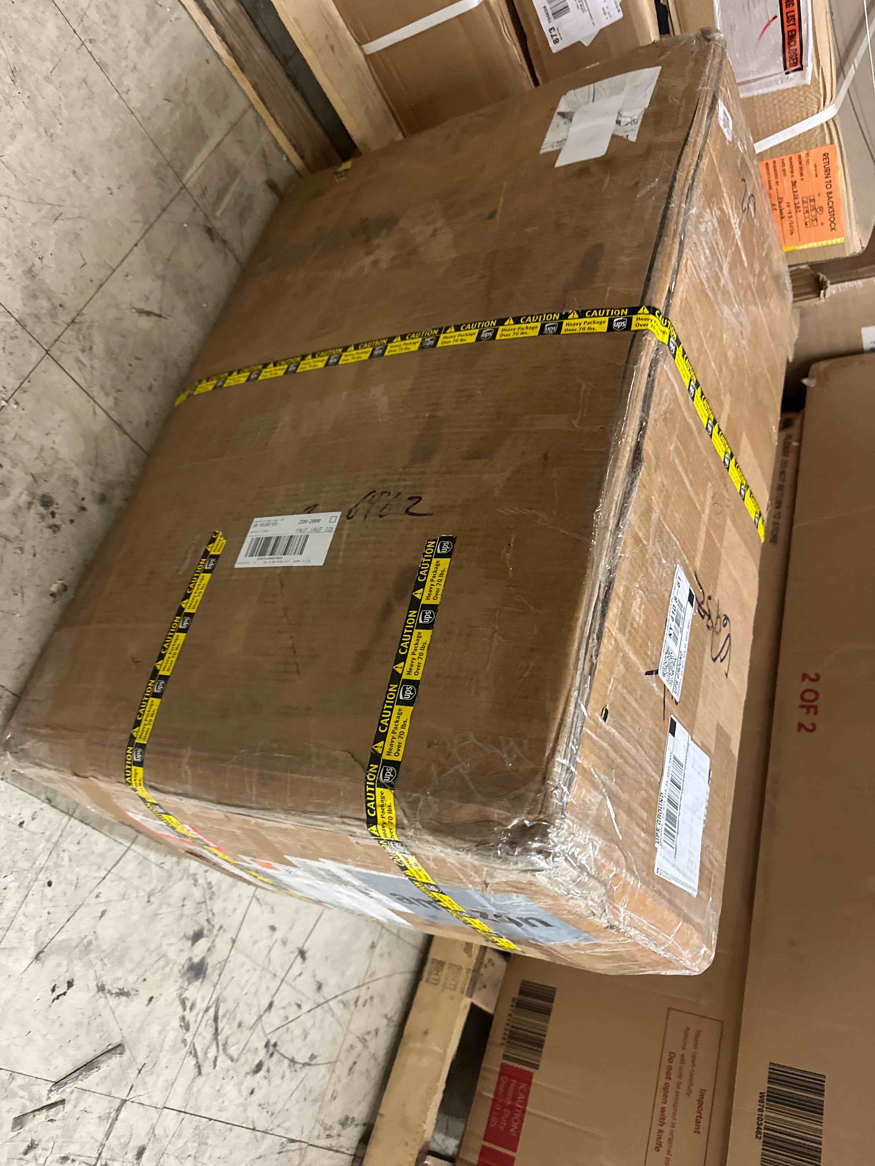 https://s3.amazonaws.com/lotting-images-prod/phillipi/YEL3374984_1704389286545.jpeg