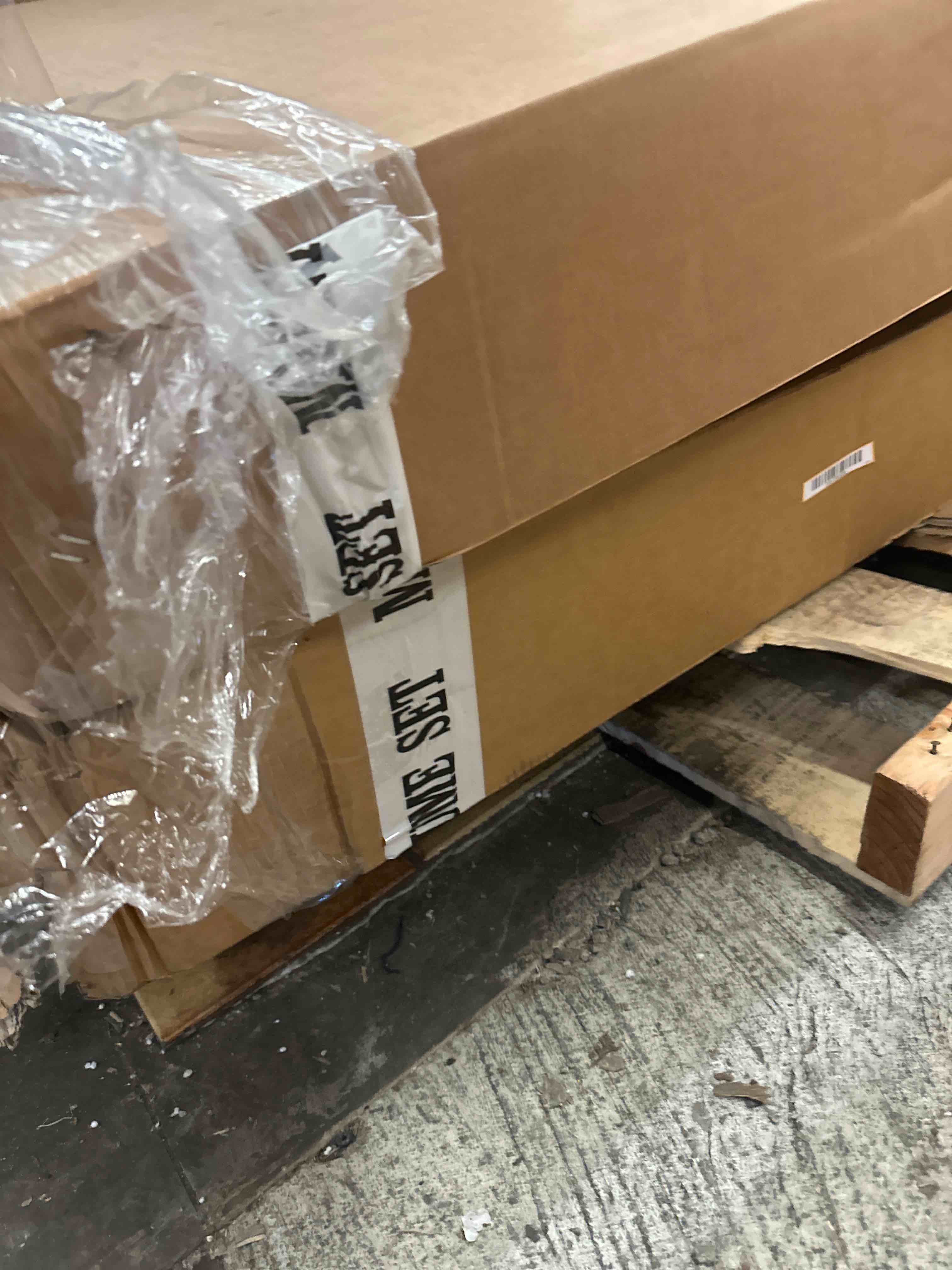 https://s3.amazonaws.com/lotting-images-prod/phillipi/YEL3375182_1707345561648.jpeg