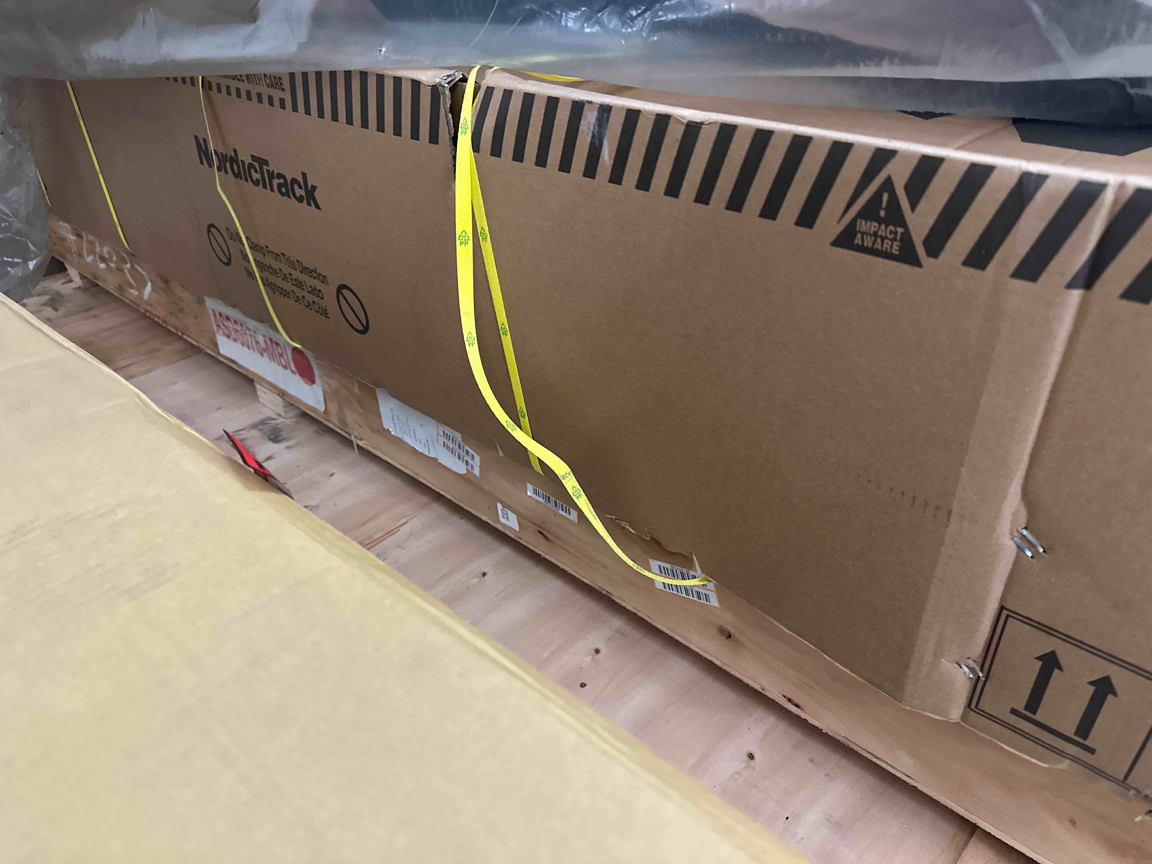 https://s3.amazonaws.com/lotting-images-prod/phillipi/YEL3375231_1707246378379.jpeg