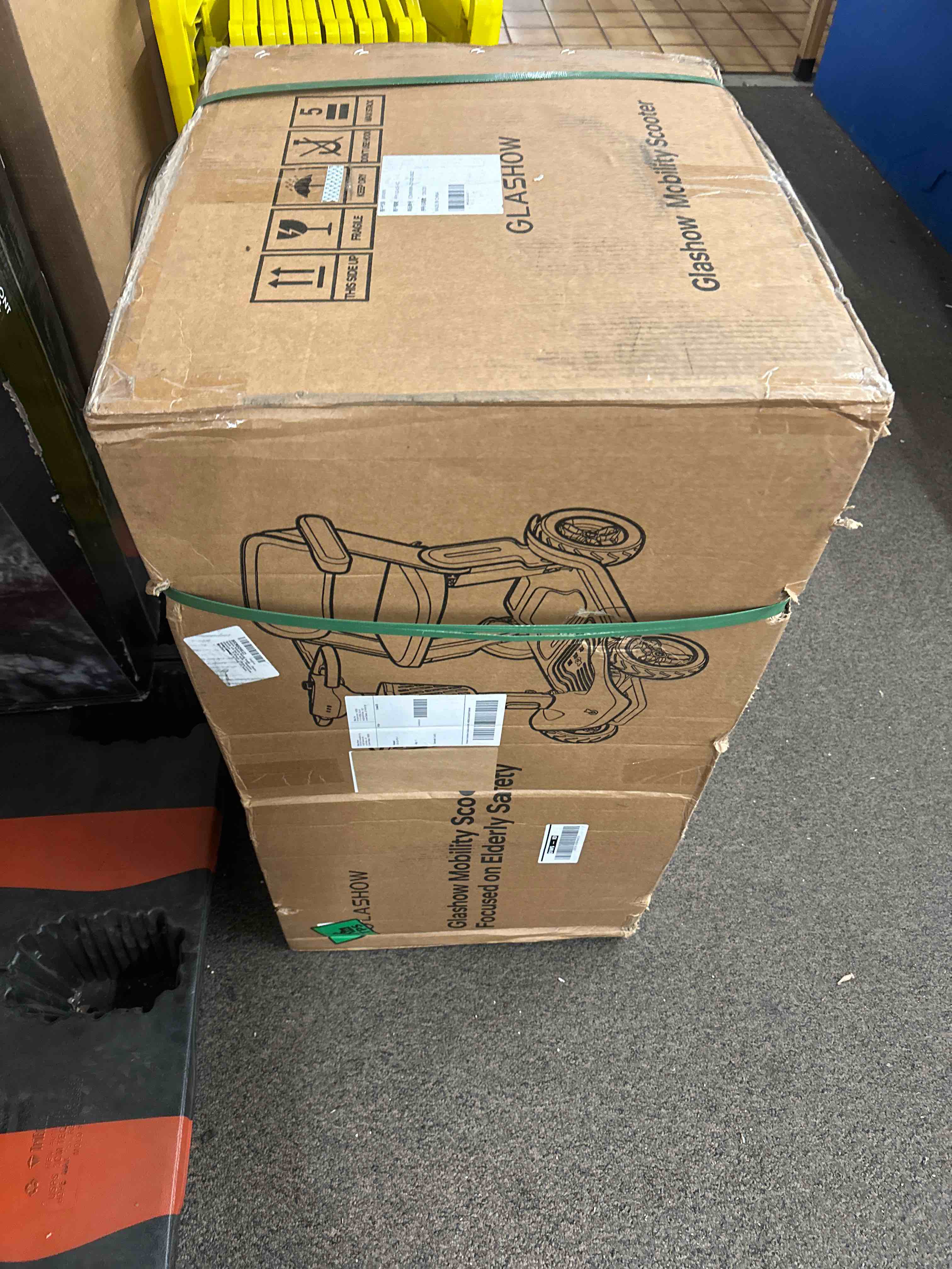 https://s3.amazonaws.com/lotting-images-prod/phillipi/YEL3375282_1708016580763.jpeg