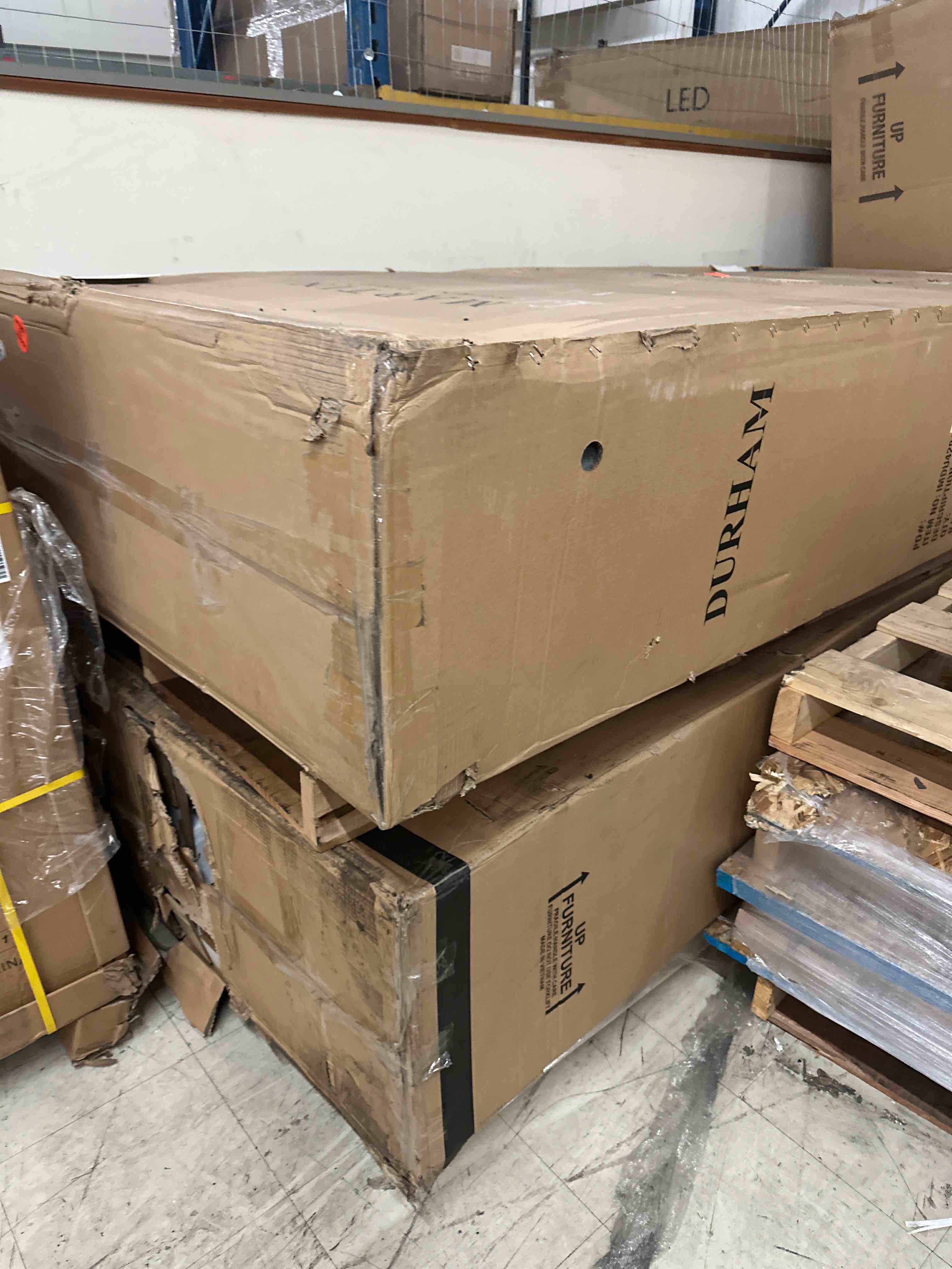 https://s3.amazonaws.com/lotting-images-prod/phillipi/YEL3375298_1708024538656.jpeg