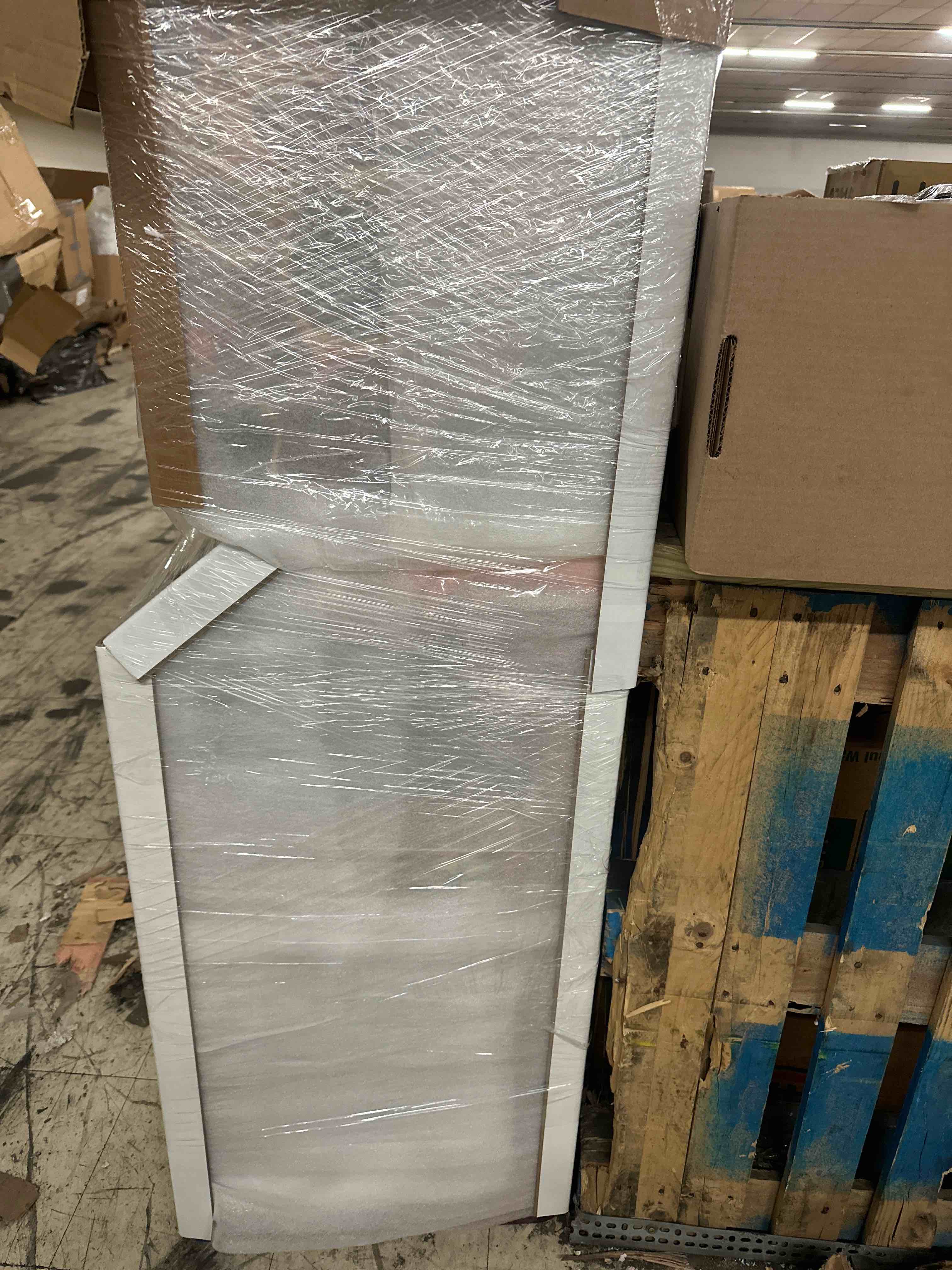 https://s3.amazonaws.com/lotting-images-prod/phillipi/YEL3375319_1708625860064.jpeg