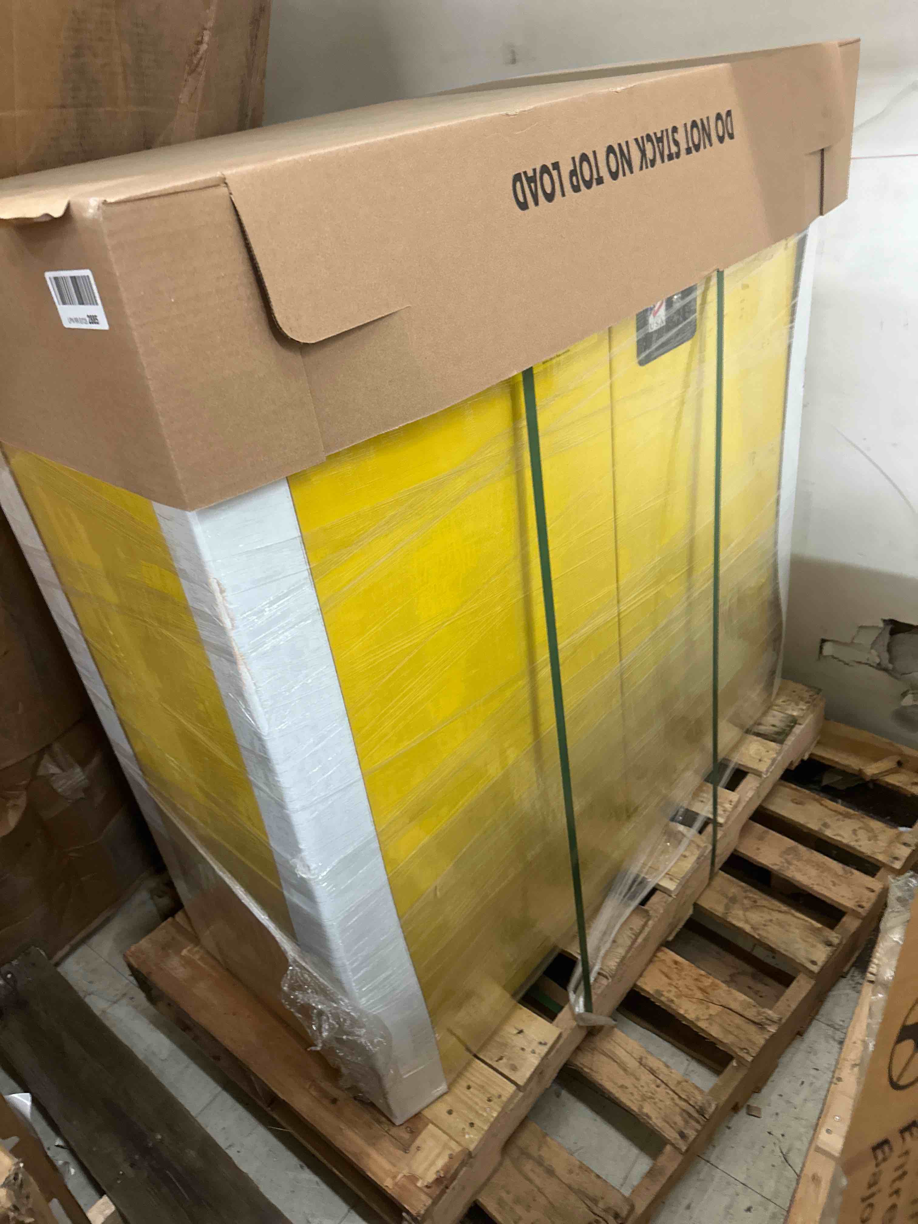 https://s3.amazonaws.com/lotting-images-prod/phillipi/YEL3375368_1709831293998.jpeg
