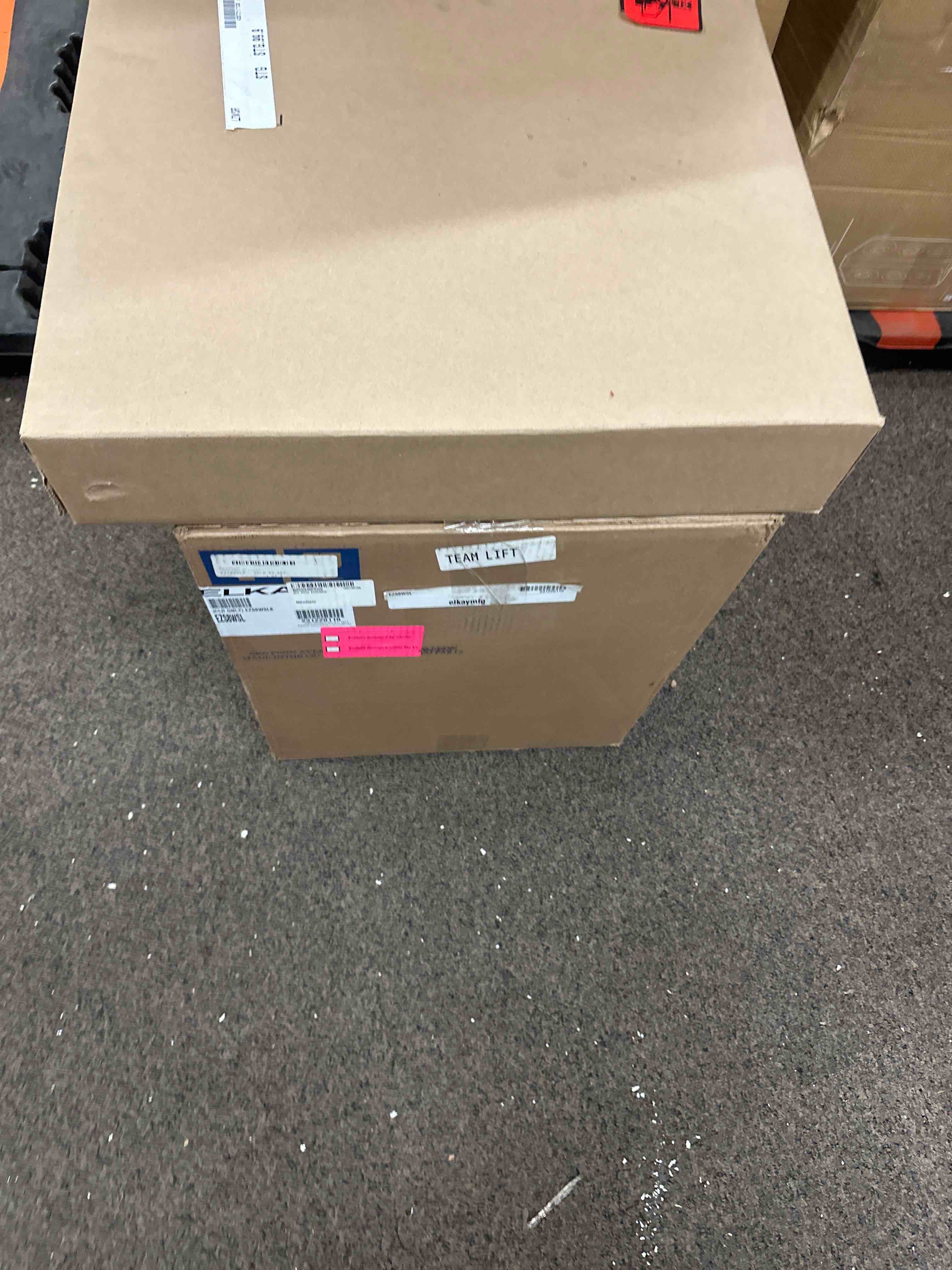 https://s3.amazonaws.com/lotting-images-prod/phillipi/YEL3375432_1709825634760.jpeg