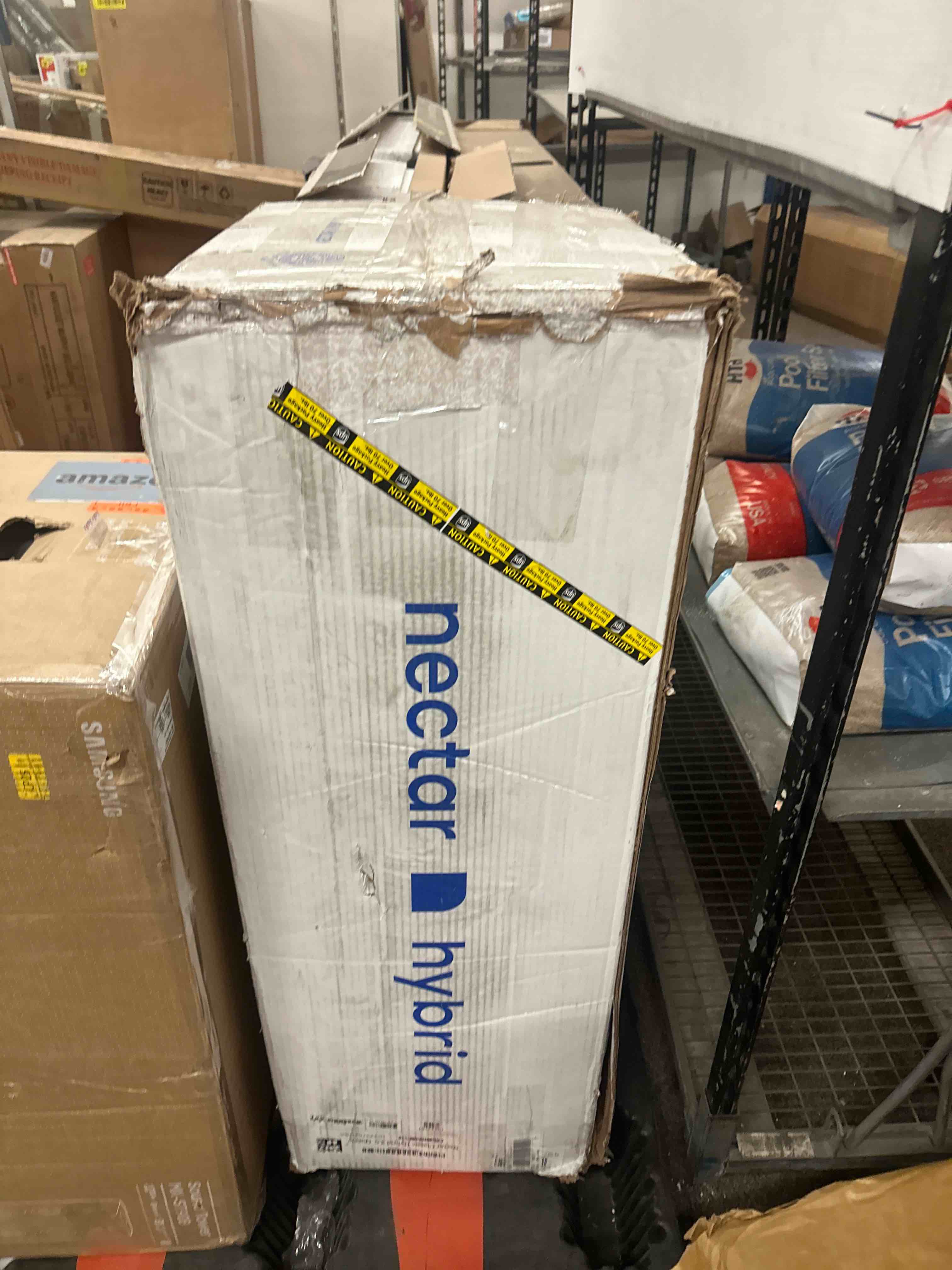 https://s3.amazonaws.com/lotting-images-prod/phillipi/YEL3375433_1709825711204.jpeg