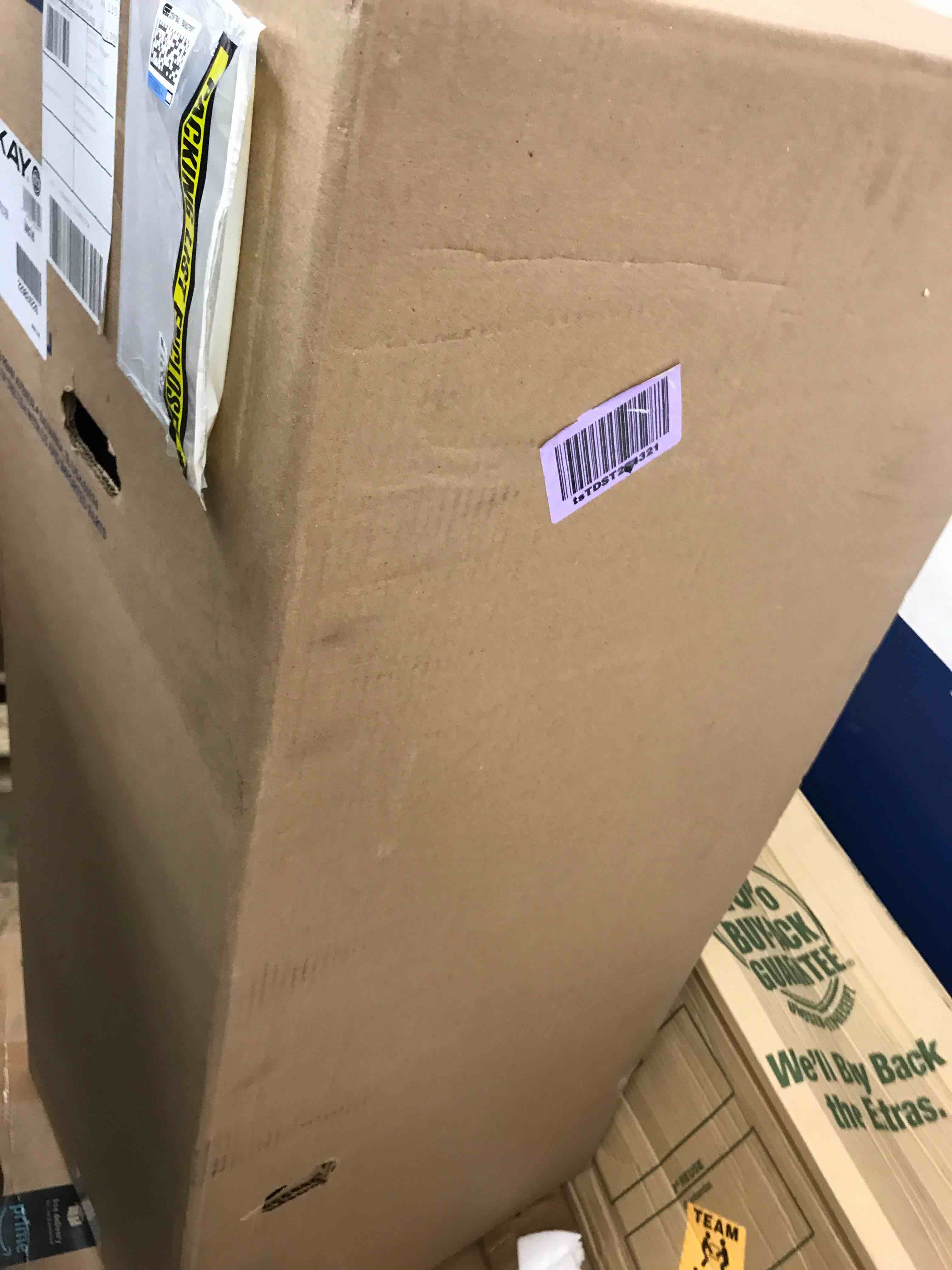 https://s3.amazonaws.com/lotting-images-prod/phillipi/YEL3379914_1668791875612.jpeg