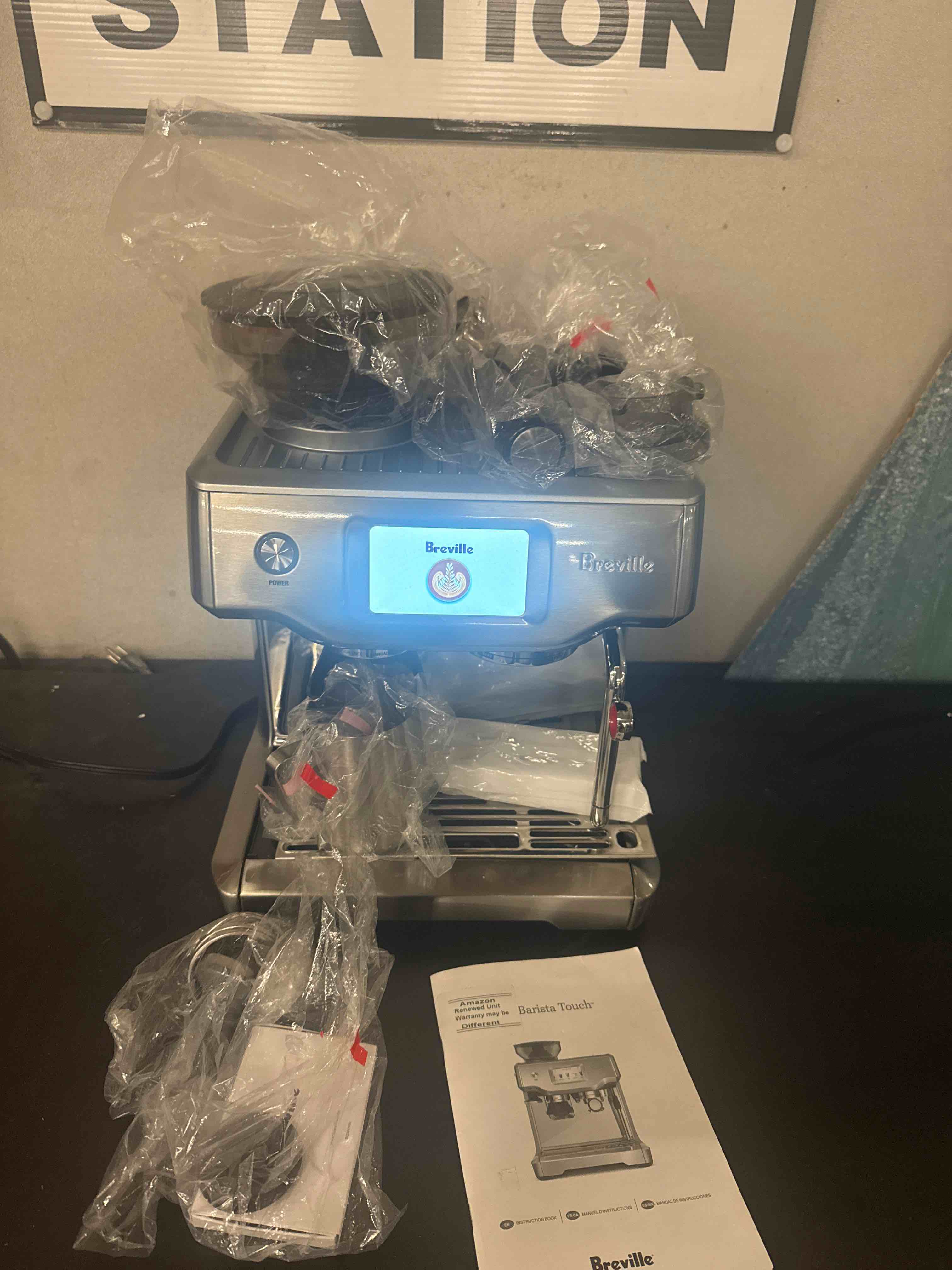 https://s3.amazonaws.com/lotting-images-prod/phillipi/YEL3397941_1758895232665.jpeg