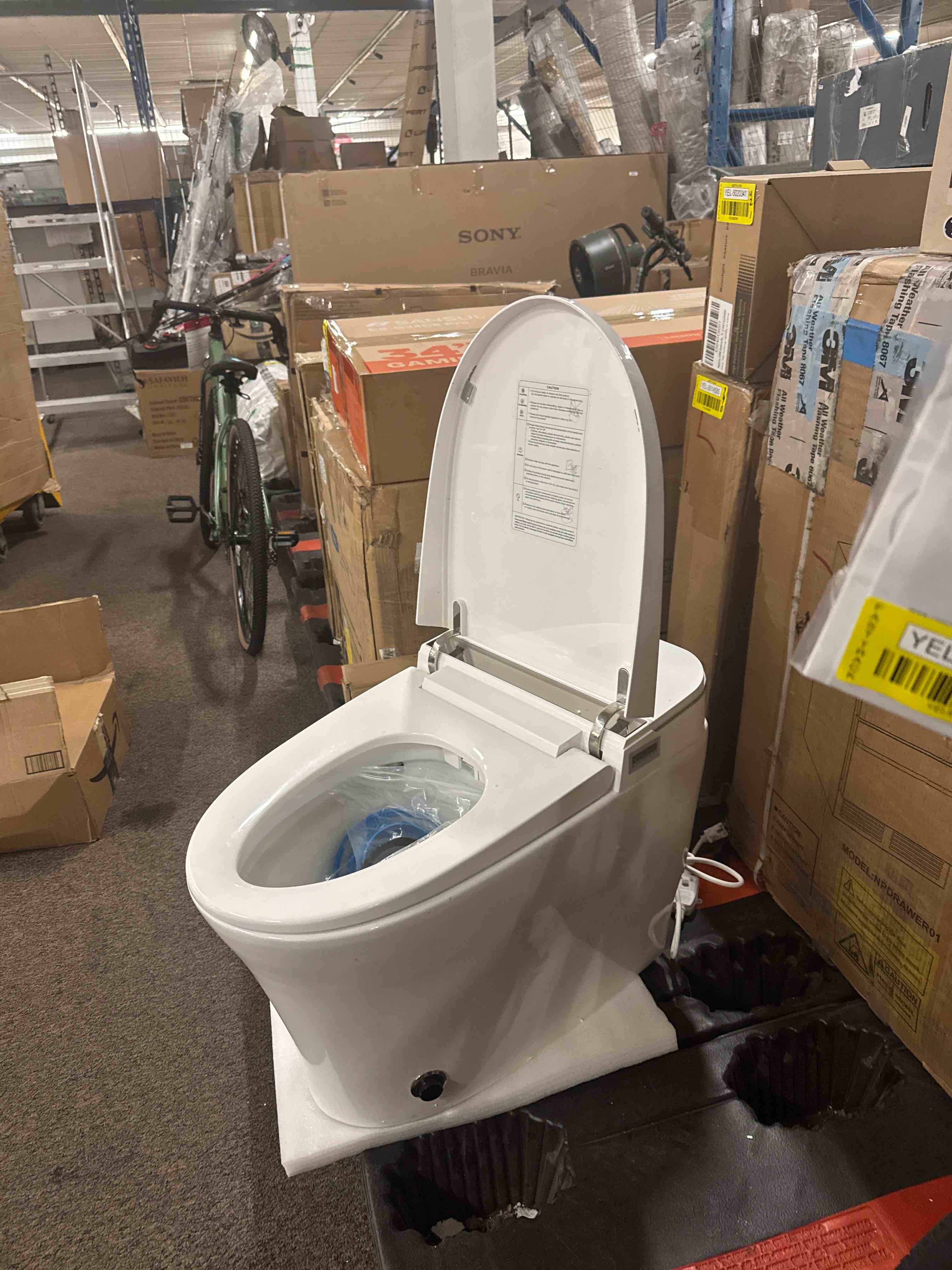 https://s3.amazonaws.com/lotting-images-prod/phillipi/YEL3397948_1758898324657.jpeg