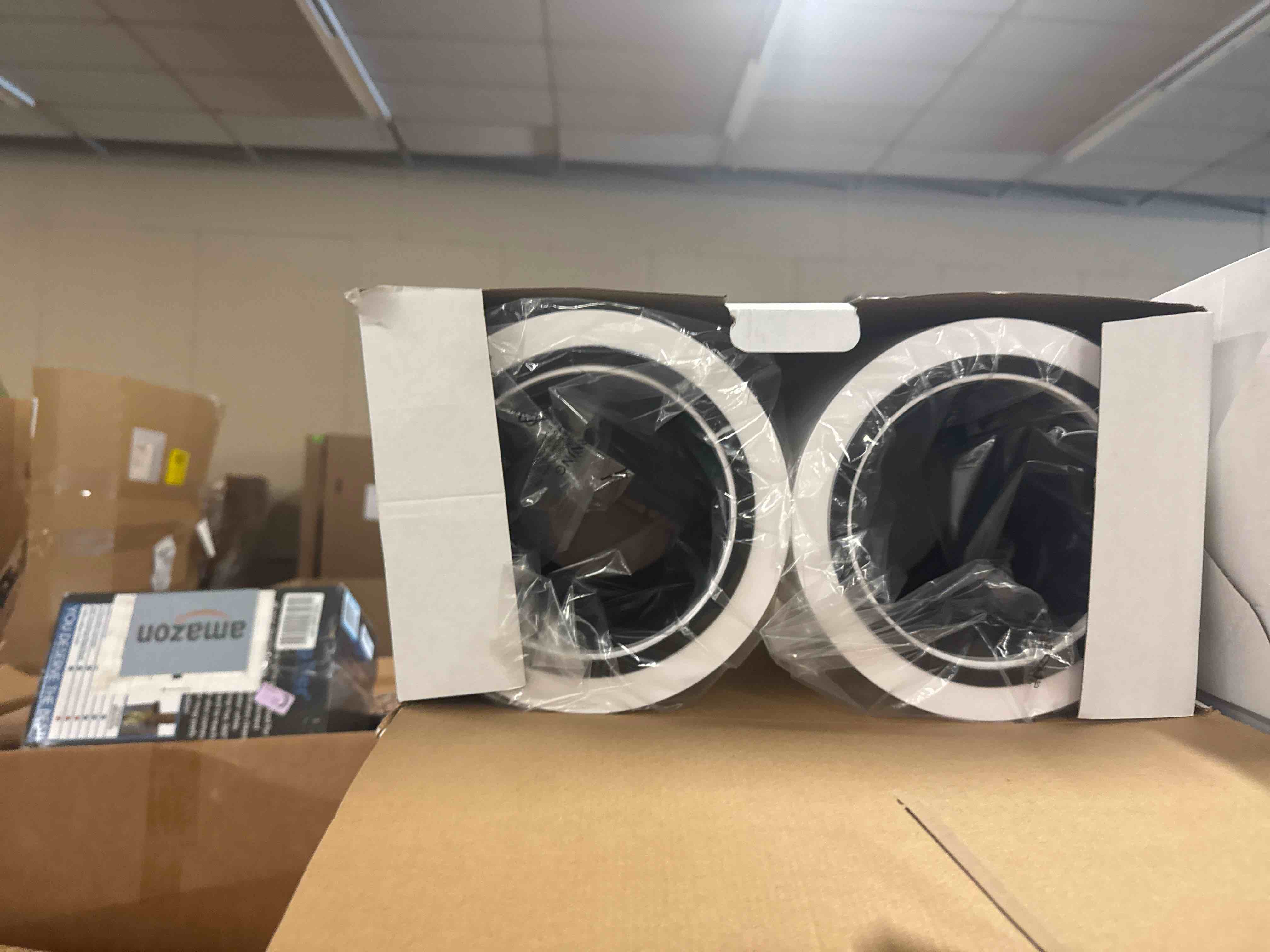 https://s3.amazonaws.com/lotting-images-prod/phillipi/YEL3398003_1759245208315.jpeg