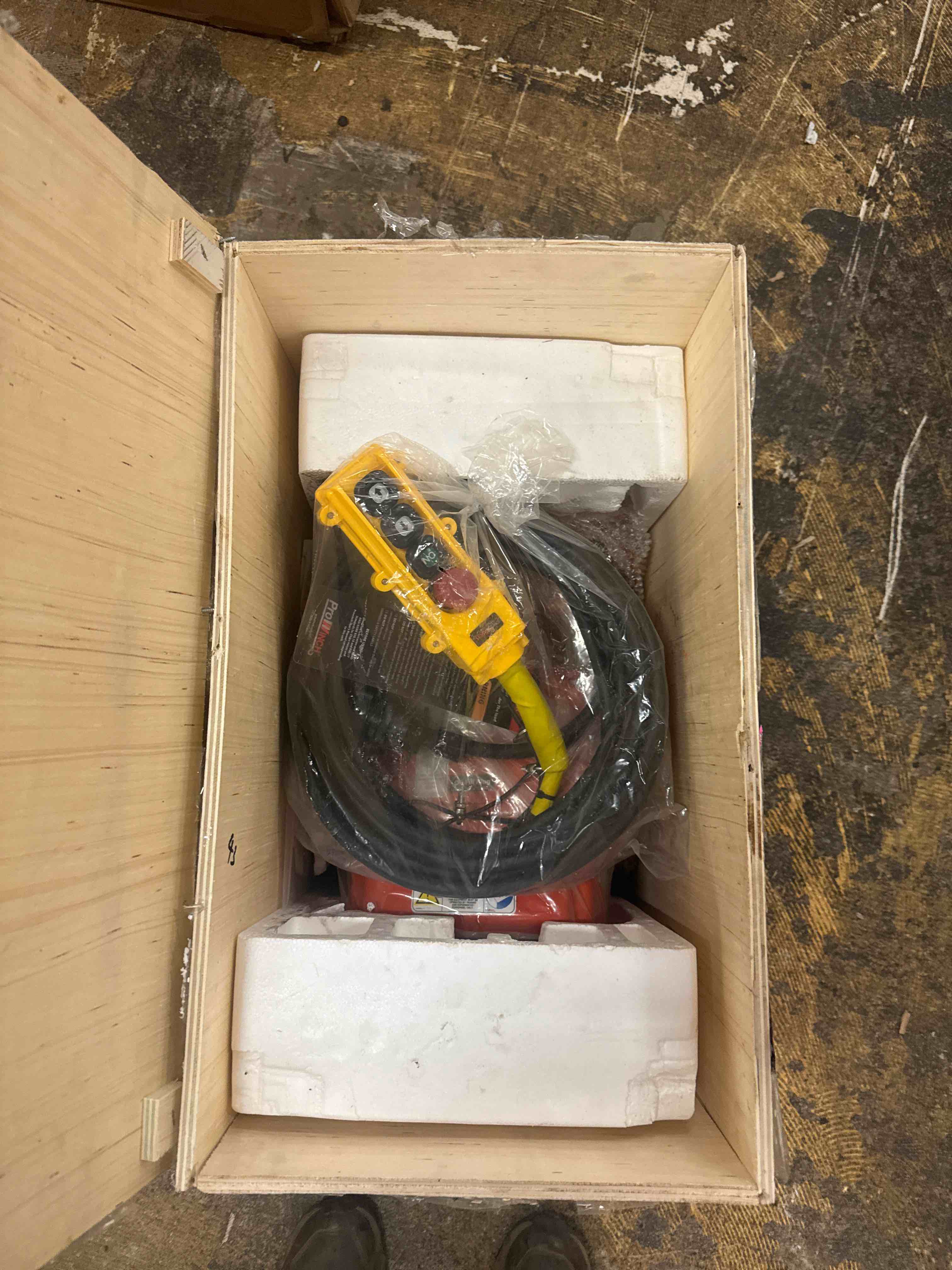 https://s3.amazonaws.com/lotting-images-prod/phillipi/YEL3398178_1760035396846.jpeg