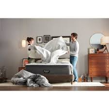 Beautyrest Silver BRS900 12-inch Extra Firm Innerspring Mattress Set - King - Low Profile byBeautyrest