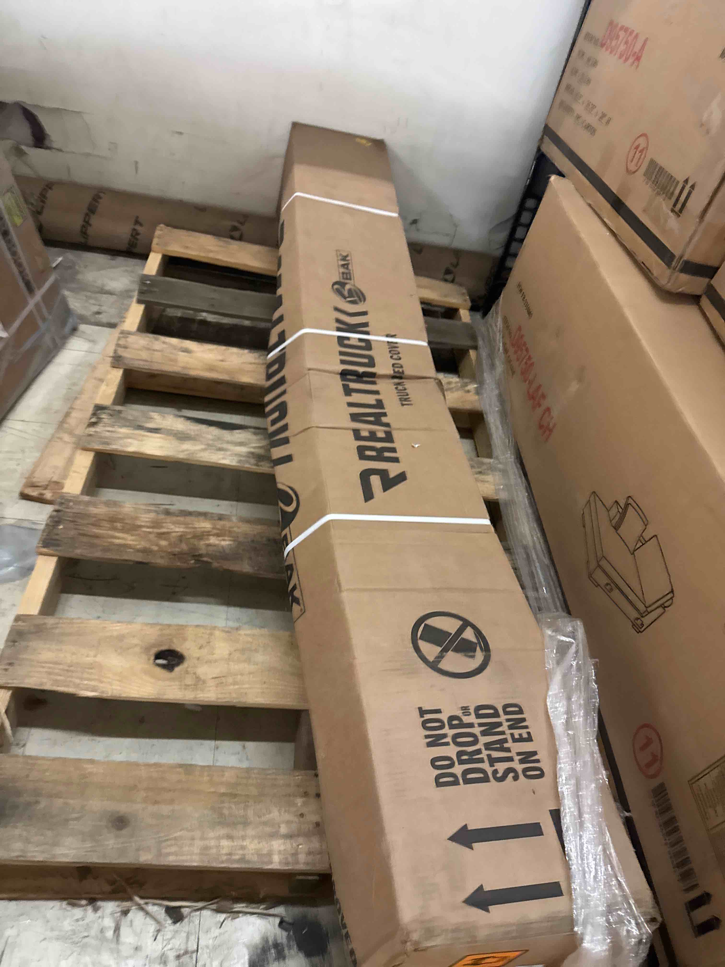 https://s3.amazonaws.com/lotting-images-prod/phillipi/YEL3400430_1777577946509.jpeg