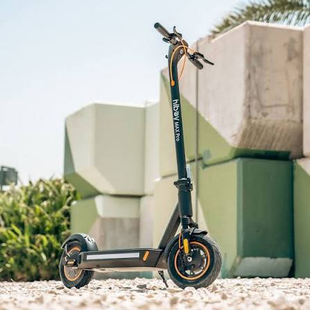 Hiboy MAX Pro Electric Scooter, 46.6 Mi Long Range, 22 MPH Power by 650W MAX Motor, 11'' Pneumatic Tires, Split Hub Design, Dual Suspension, 265lbs MAX Load, Commuting Electric Scooter for Adults