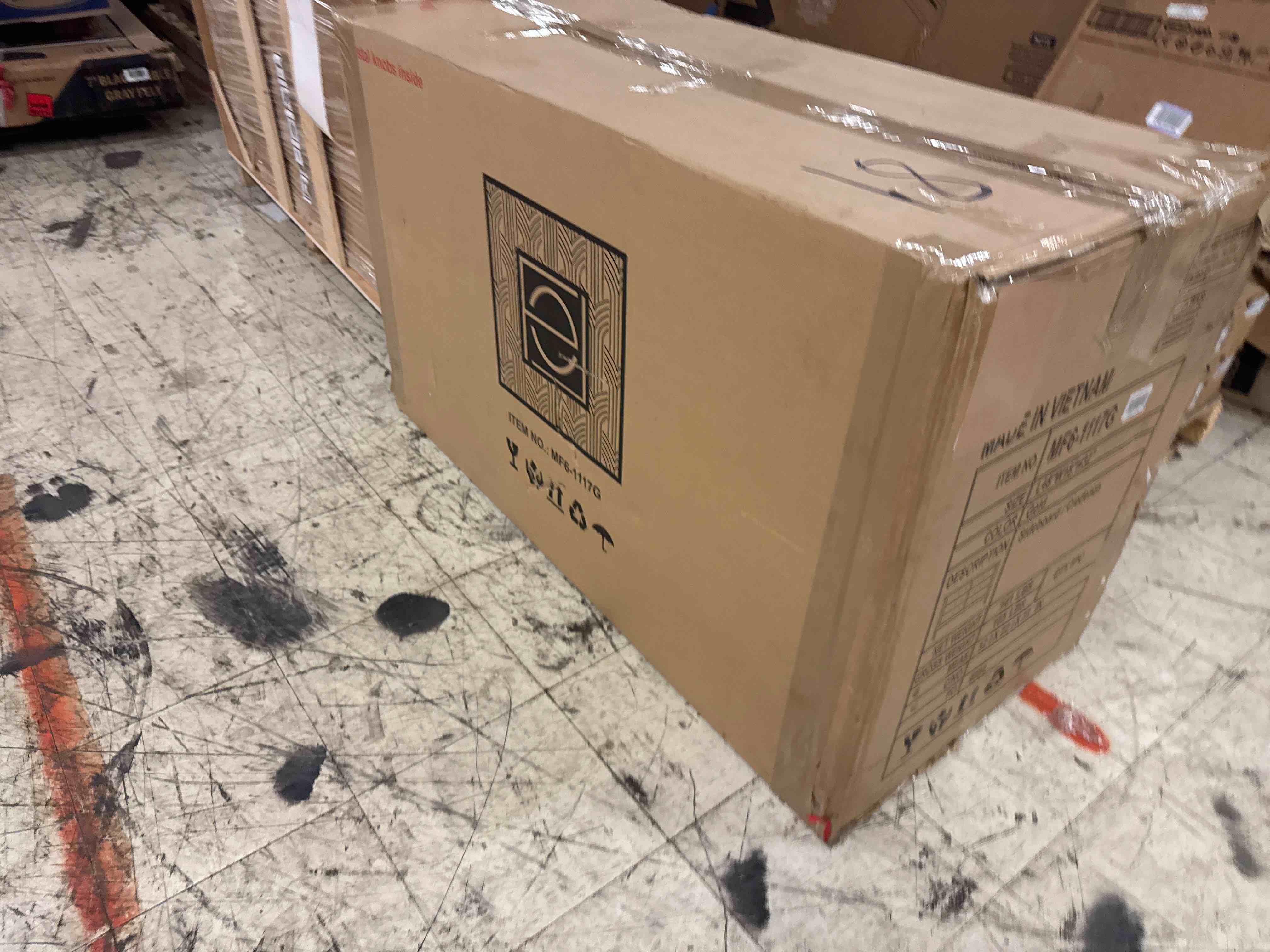 https://s3.amazonaws.com/lotting-images-prod/phillipi/YEL3400520_1778165304400.jpeg