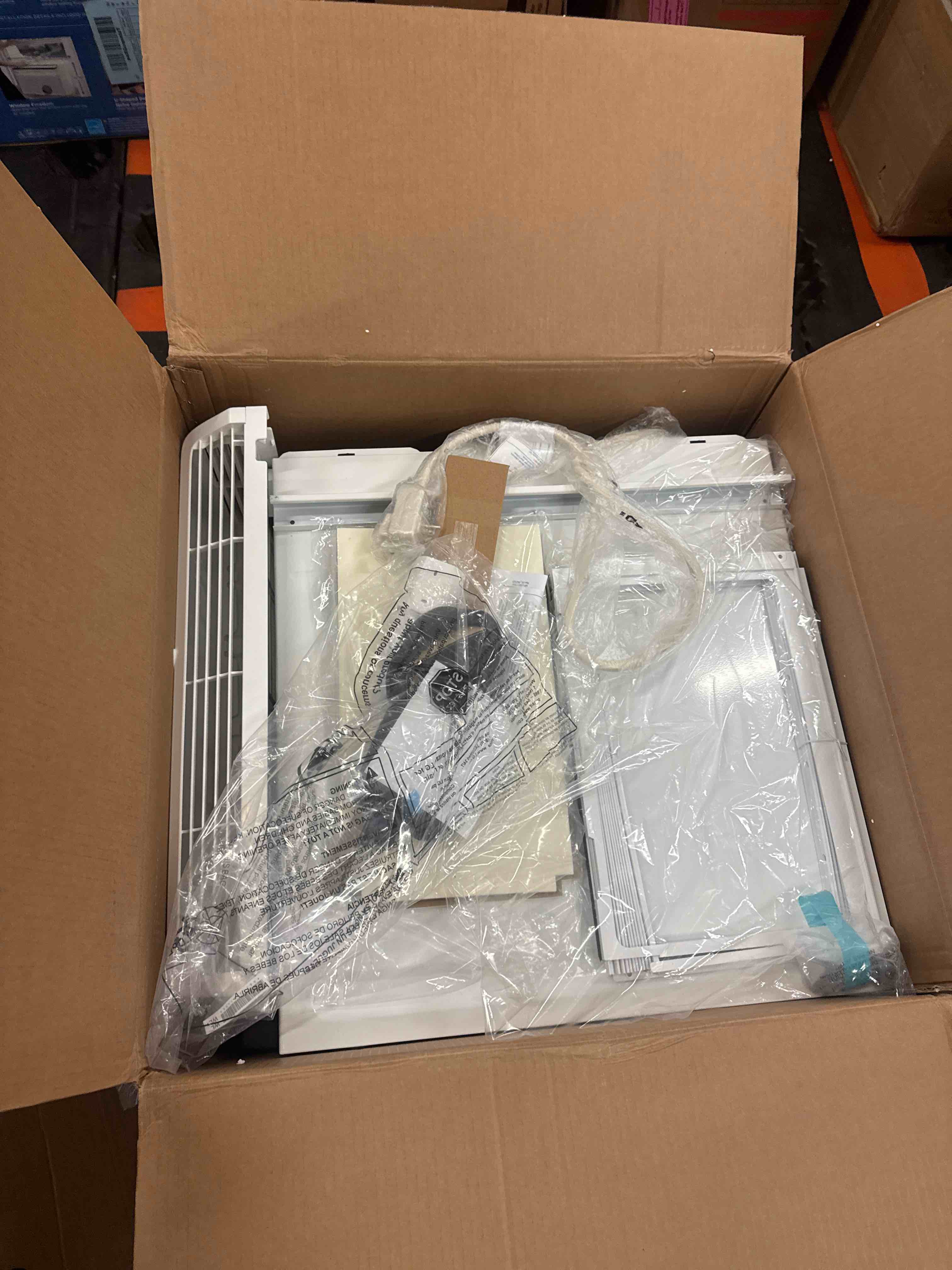 https://s3.amazonaws.com/lotting-images-prod/phillipi/YEL3400742_1781707728646.jpeg