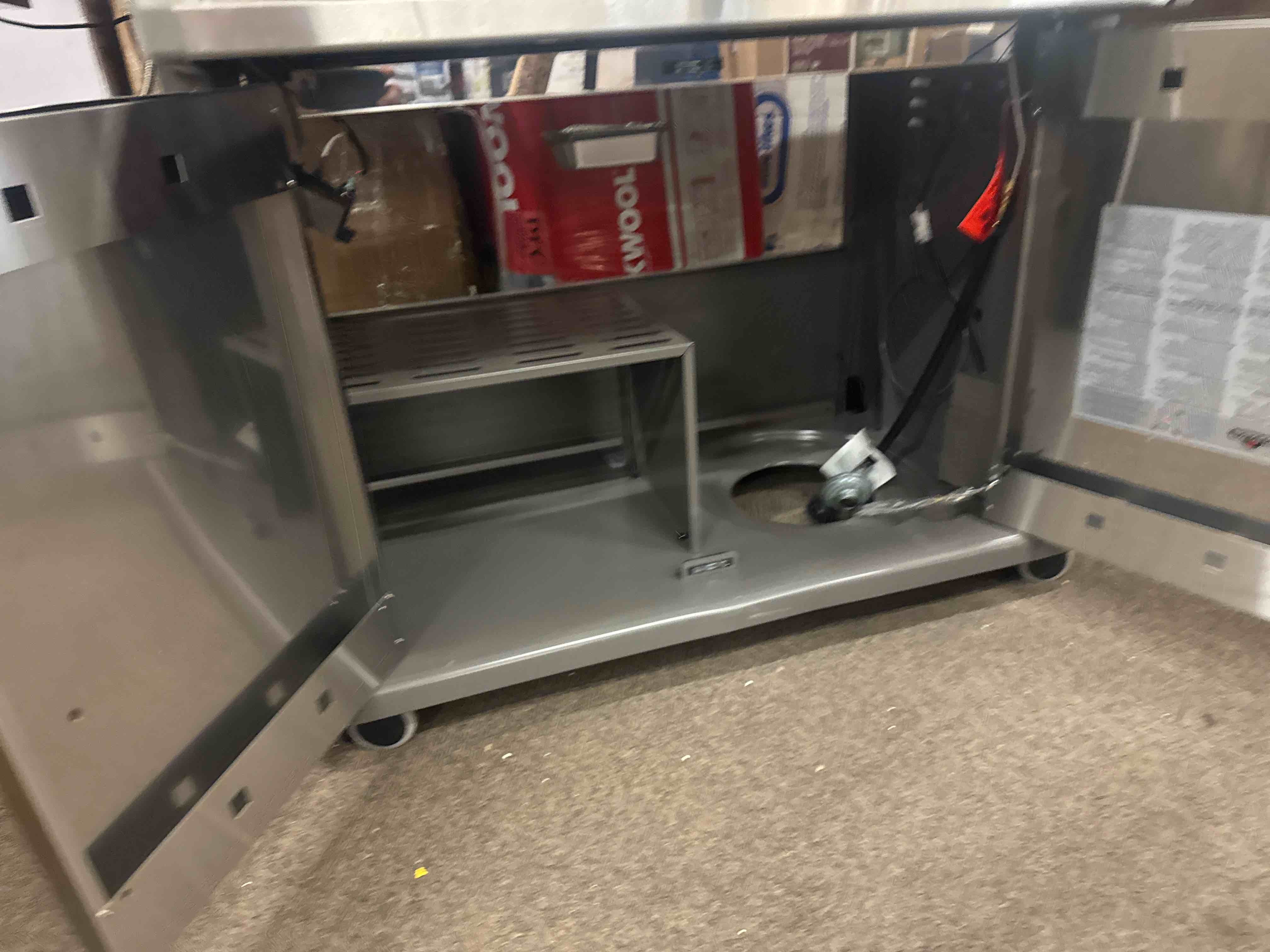 https://s3.amazonaws.com/lotting-images-prod/phillipi/YEL3400743_1781707455648.jpeg
