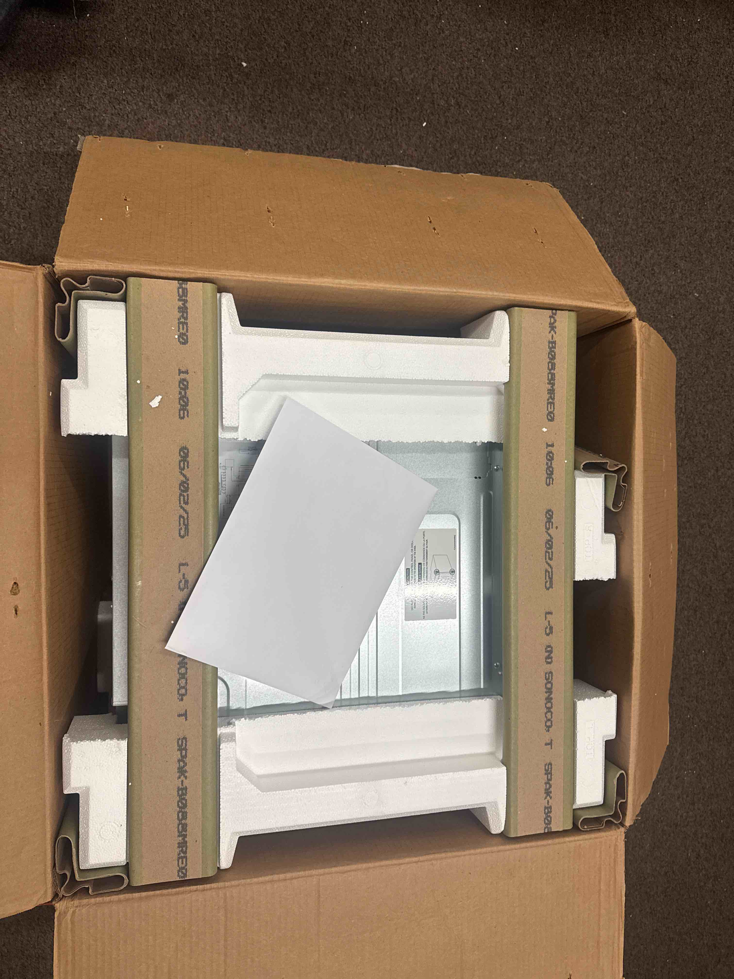 https://s3.amazonaws.com/lotting-images-prod/phillipi/YEL3400745_1781719124222.jpeg