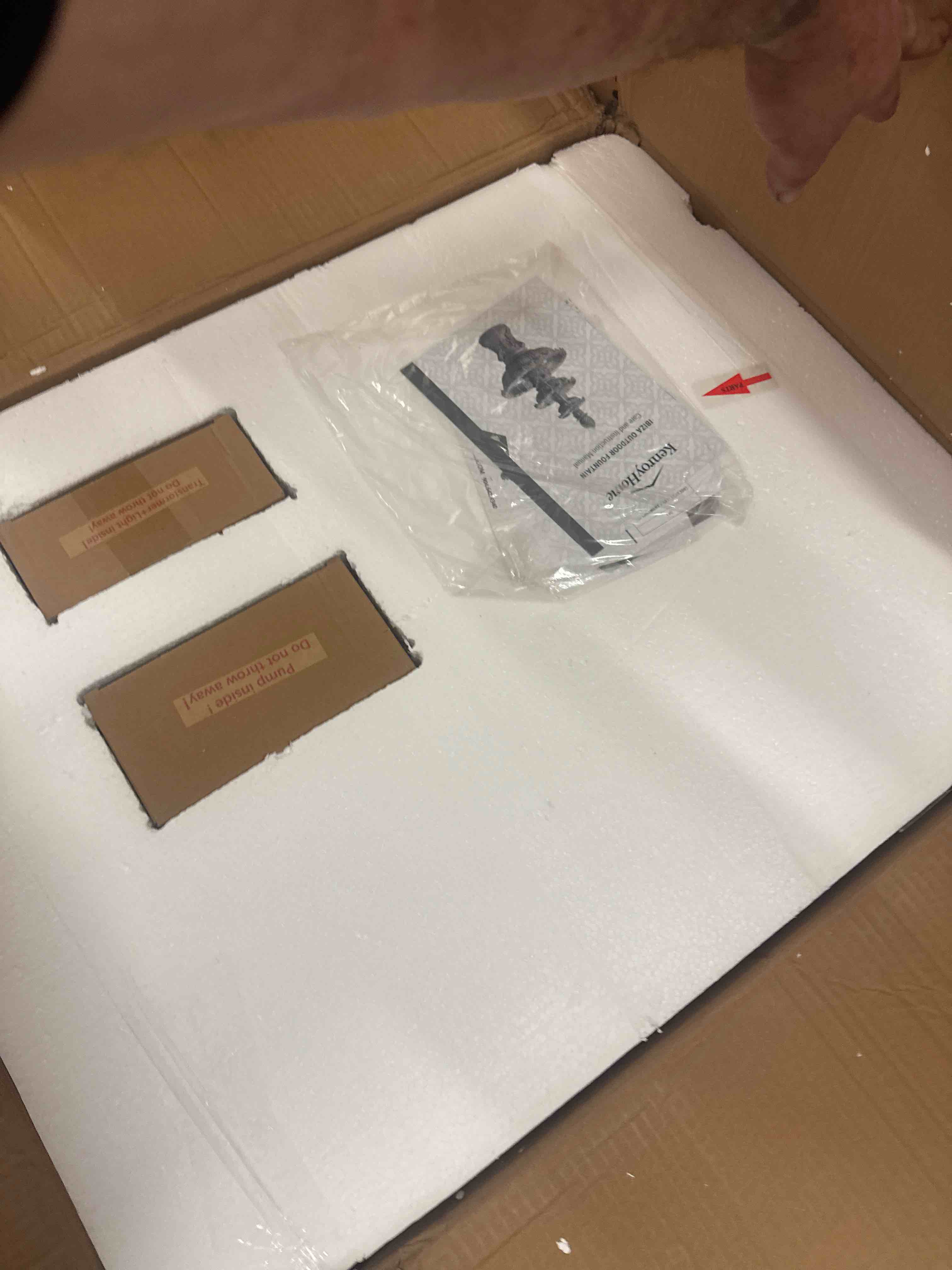 https://s3.amazonaws.com/lotting-images-prod/phillipi/YEL3400762_1781716399845.jpeg