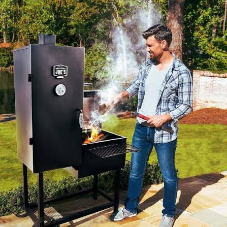 Oklahoma Joe's Bandera Vertical Offset Charcoal Smoker