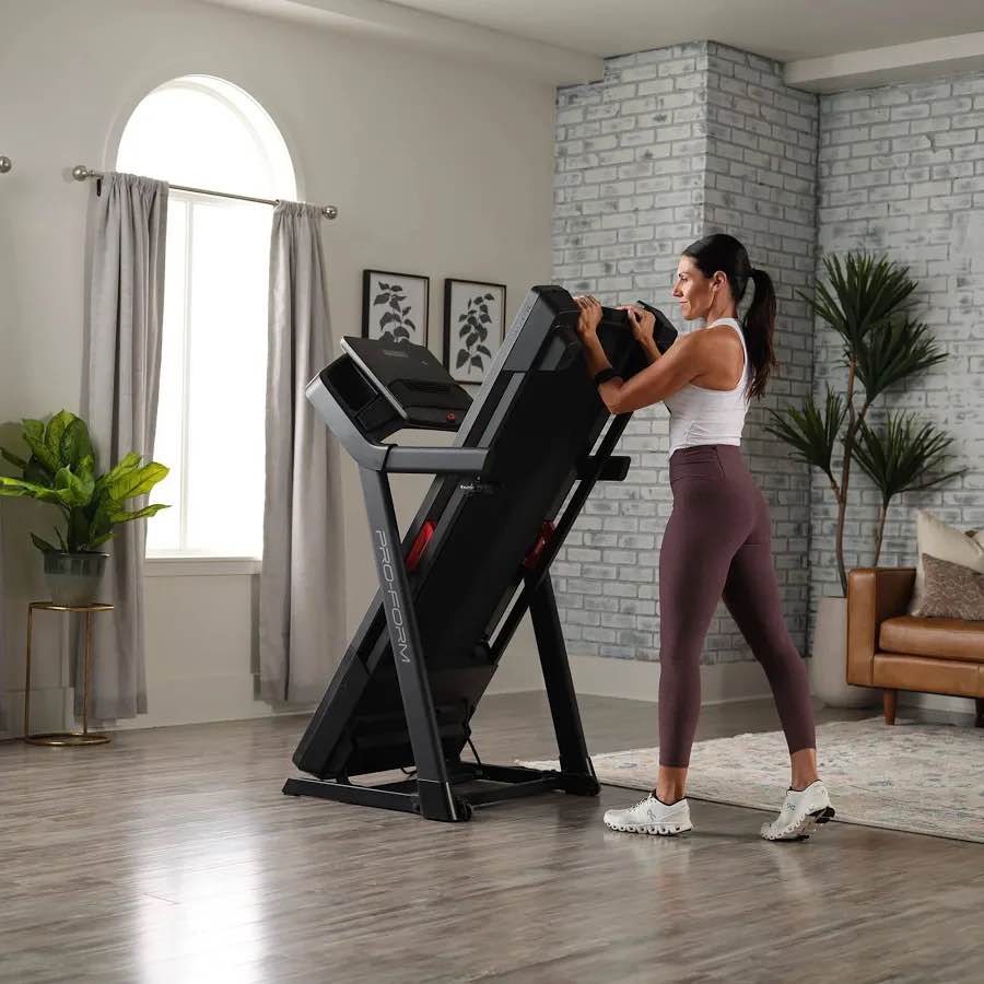 Condition photo showing New/Like New for proform - carbon tlx treadmill - black