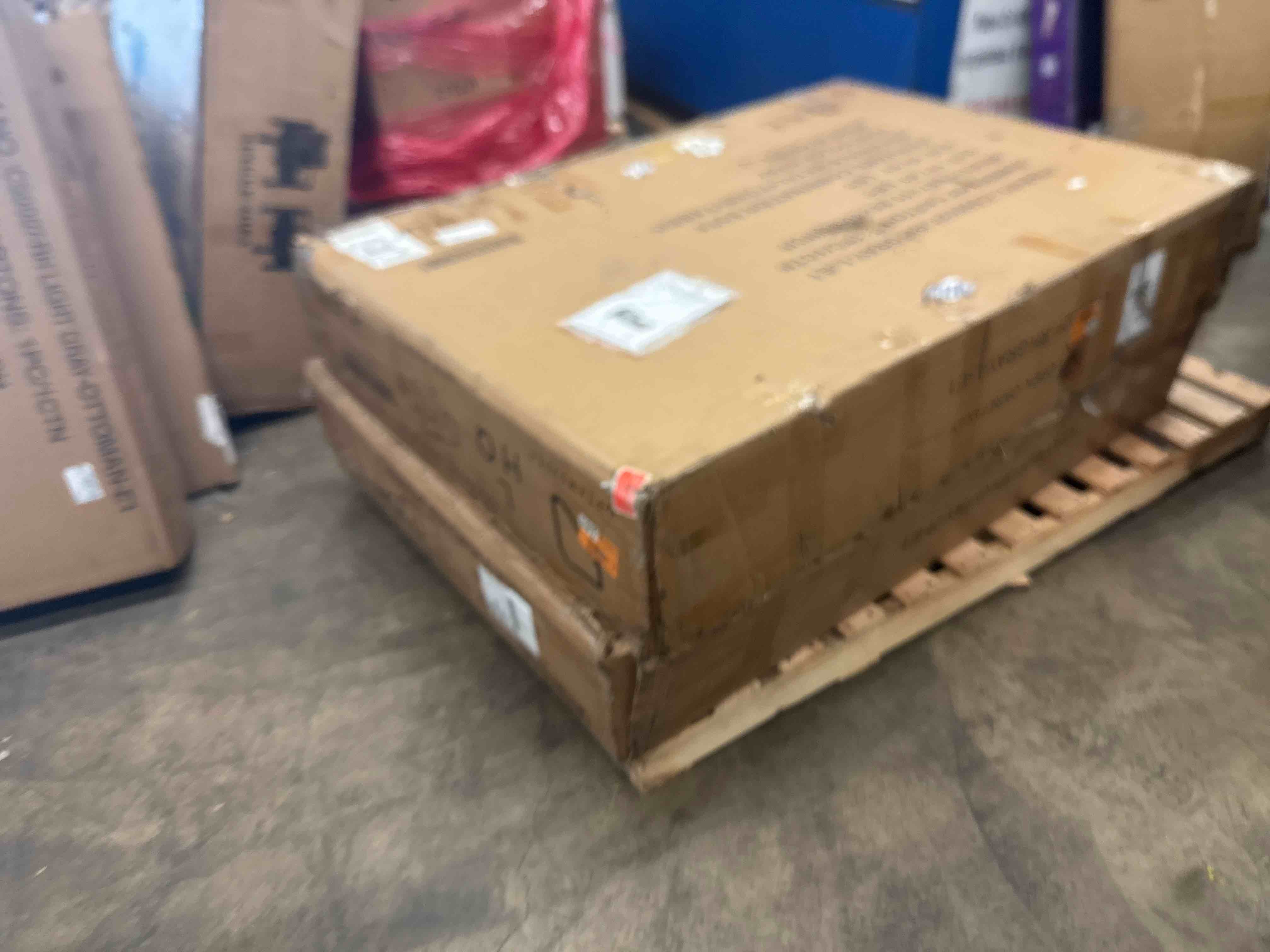 https://s3.amazonaws.com/lotting-images-prod/phillipi/YEL3401463_1776874517026.jpeg