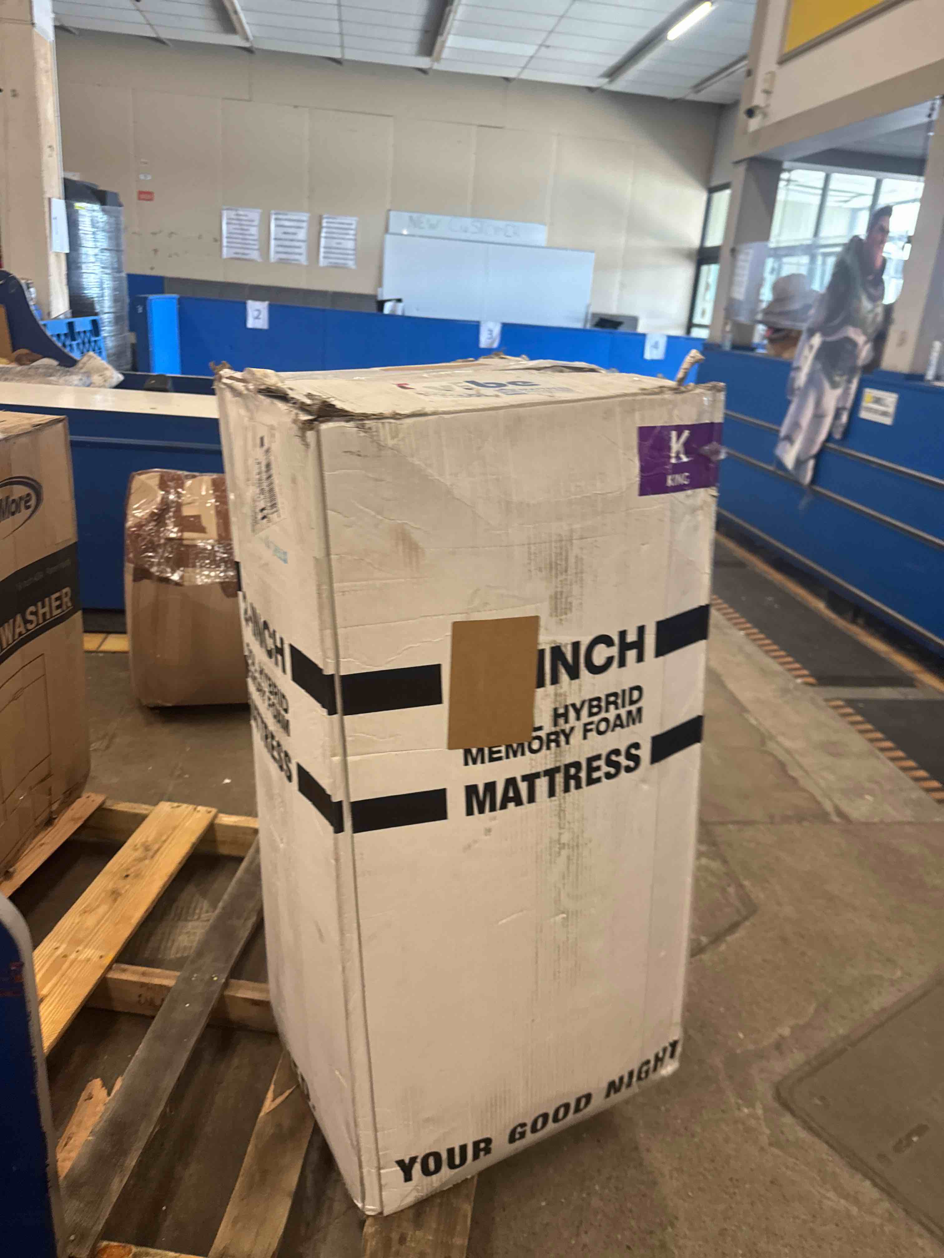 https://s3.amazonaws.com/lotting-images-prod/phillipi/YEL3401471_1776876685898.jpeg