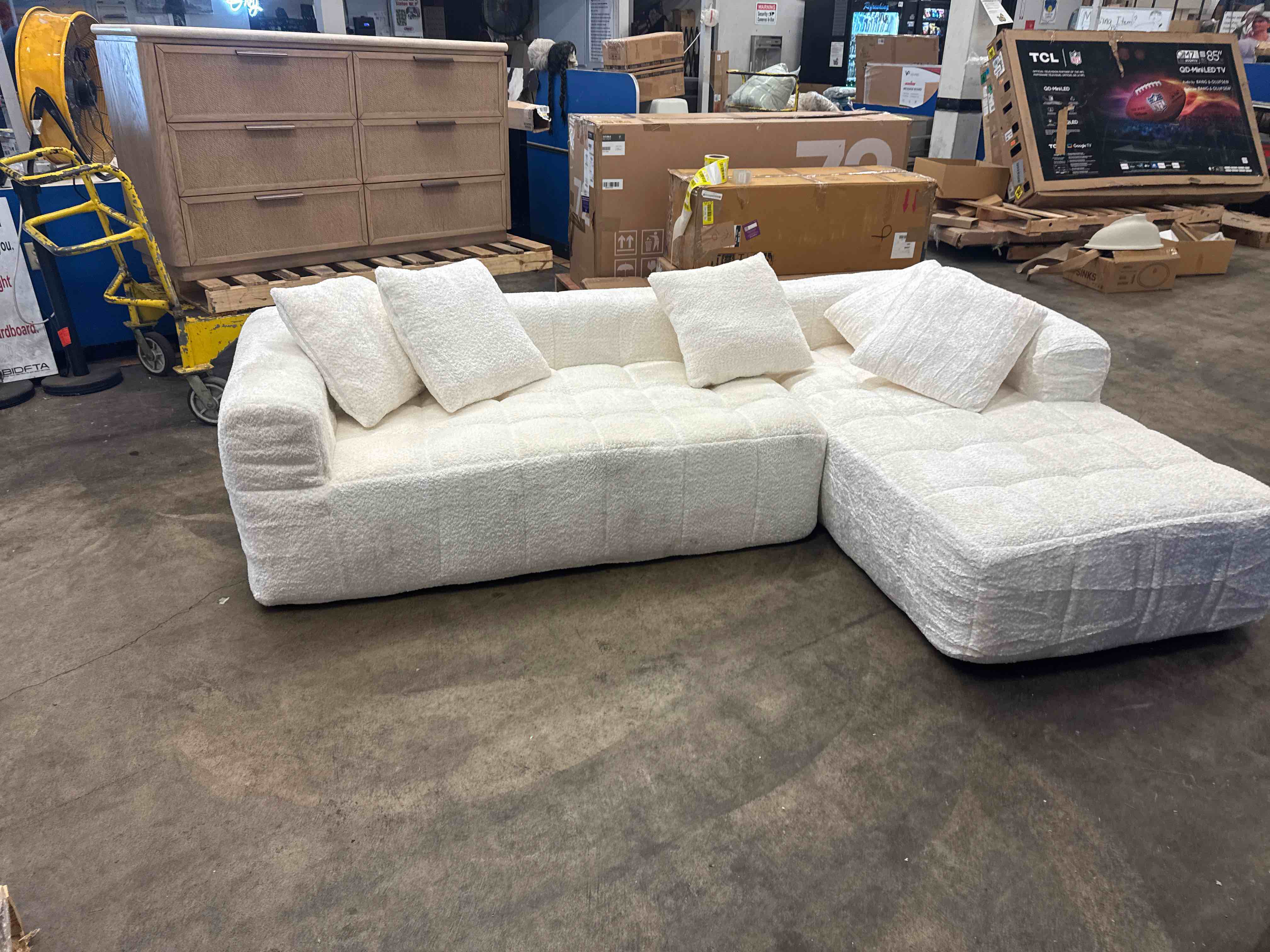 Condition photo showing Good Condition for cloud modular sectional sofa couch with l-shape chaise,modern minimalist upholstered couches for living room bedroom,deep seat corner couch,no assembly required