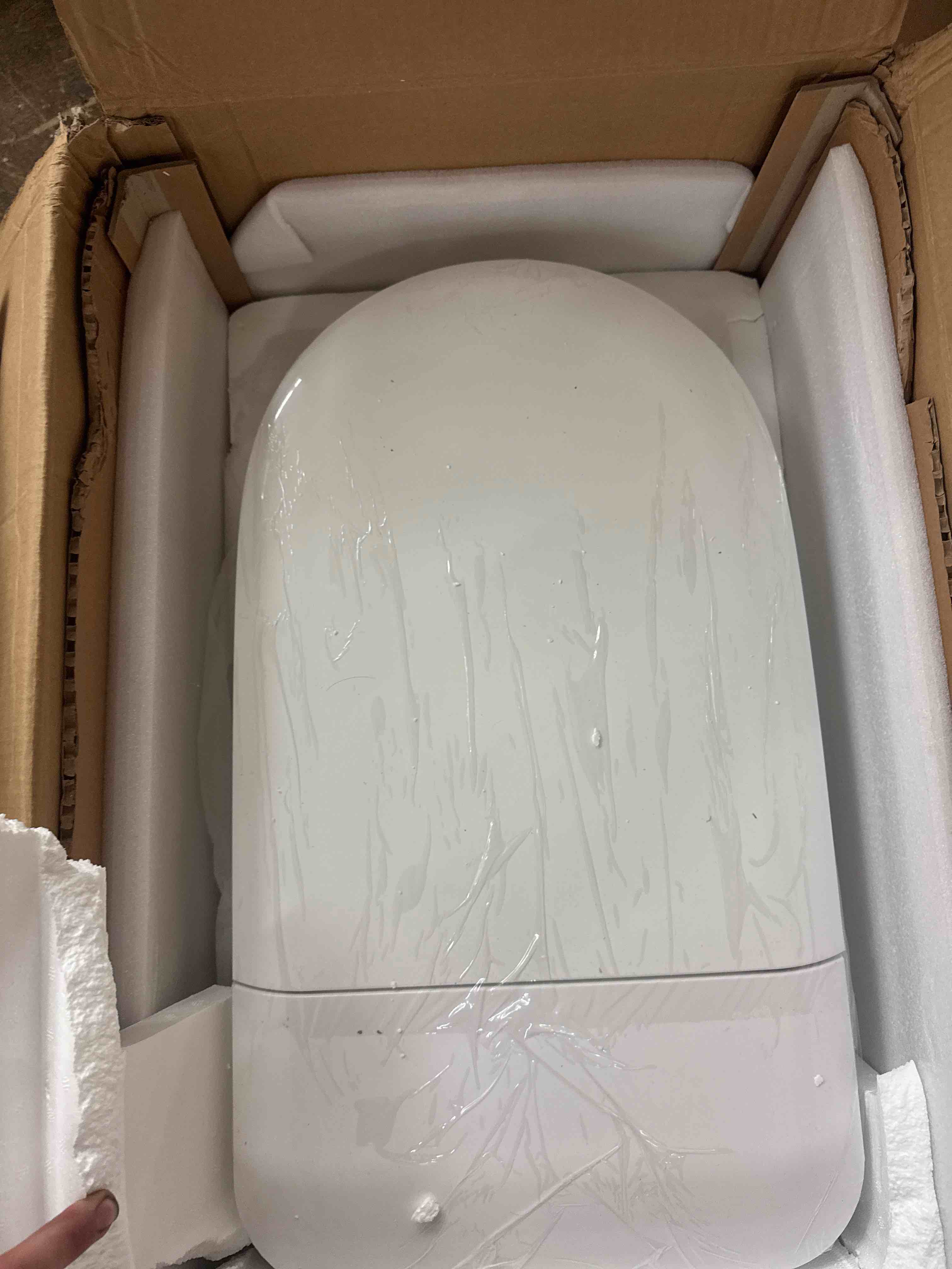Condition photo showing New/Like New for luxury smart toilet with built-in tank & bidet– ultra-quiet 4s flush, foam shield for splash-free, auto open/close lid, foot sensor, dual user memory, 12” rough-in one-piece elongated(zy760a)