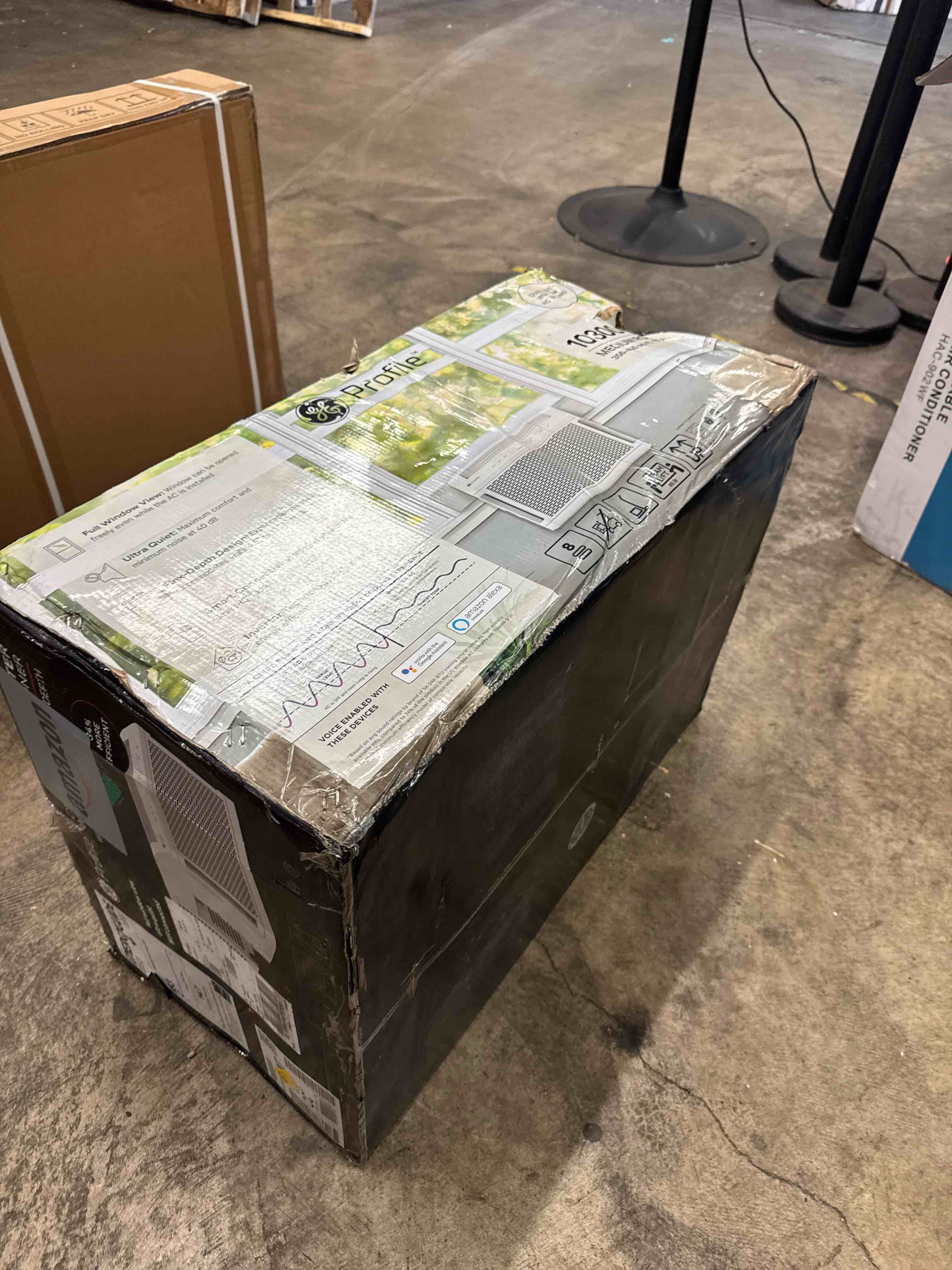 Condition photo showing New/Like New for ge profile clearview inverter window air conditioner unit, 10,300 btu, u-shaped adjustable depth, energy efficient cooling up to 450 sq ft., ultra quiet, white (renewed)