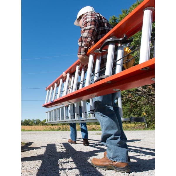 Condition photo showing New/Like New for 24 ft. fiberglass extension ladder with 300 lbs. load capacity type ia duty rating fe3224