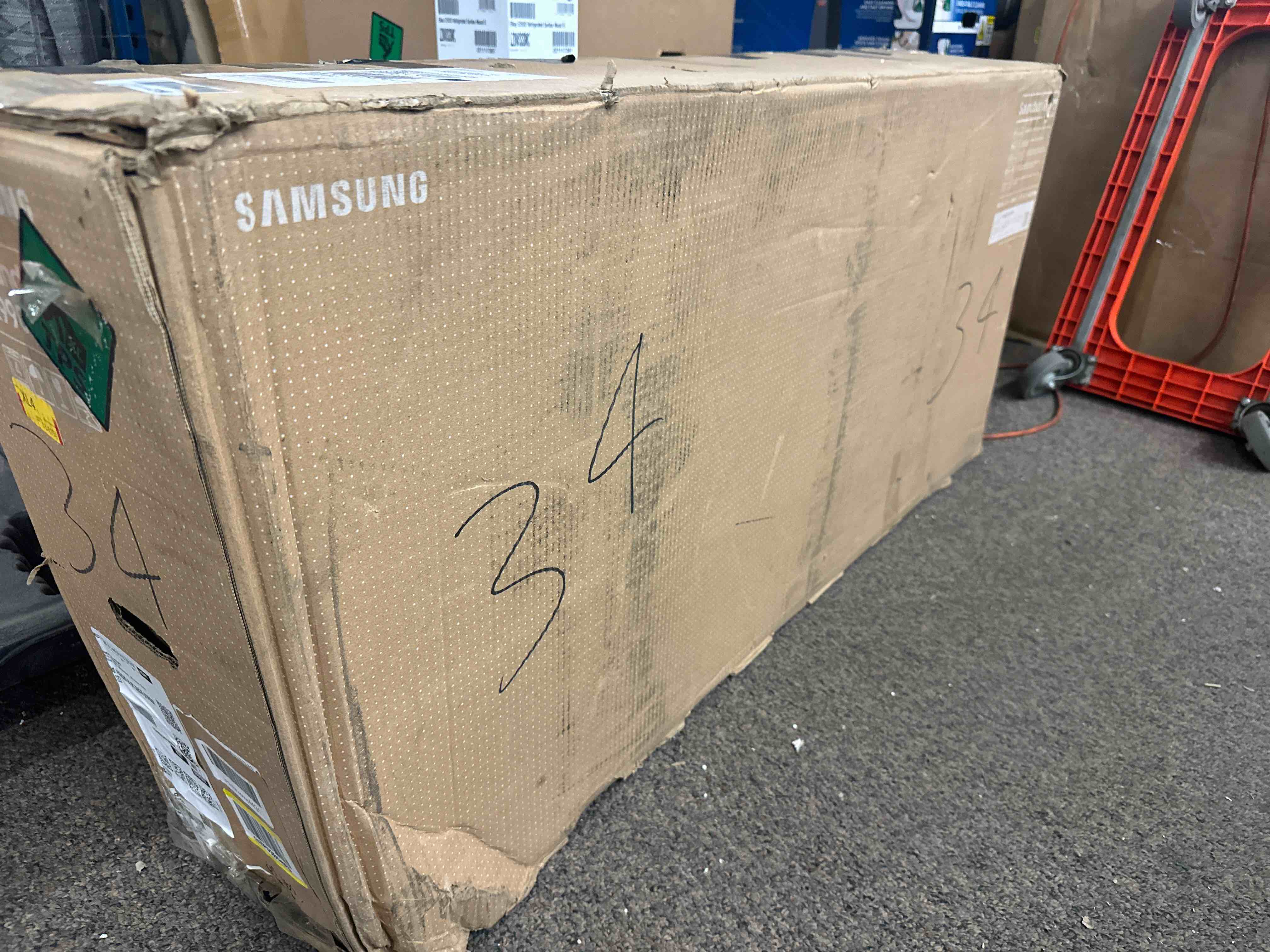 https://s3.amazonaws.com/lotting-images-prod/phillipi/YEL3752338_1677872563480.jpeg