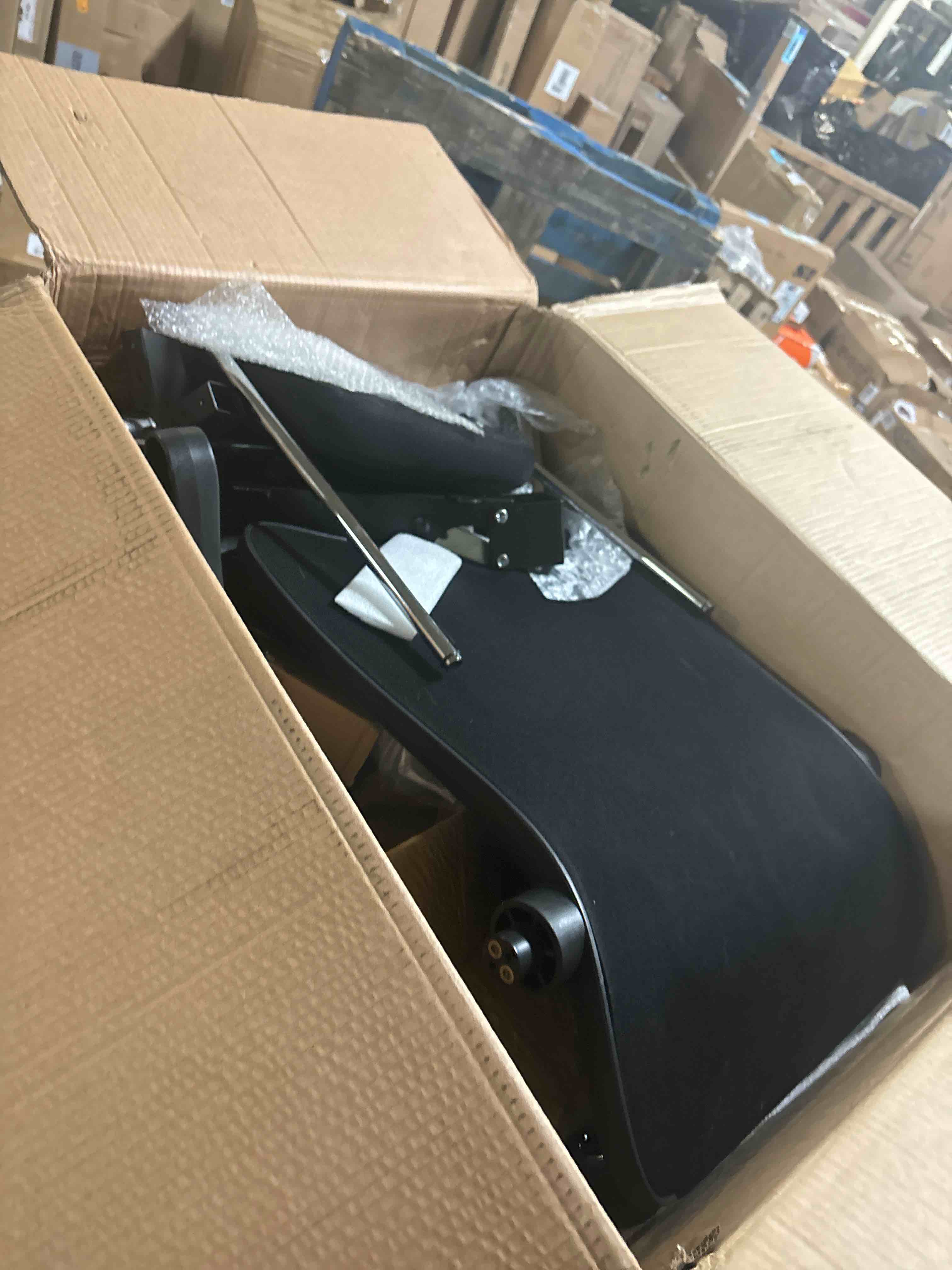 https://s3.amazonaws.com/lotting-images-prod/phillipi/YEL3779060_1726252802533.jpeg