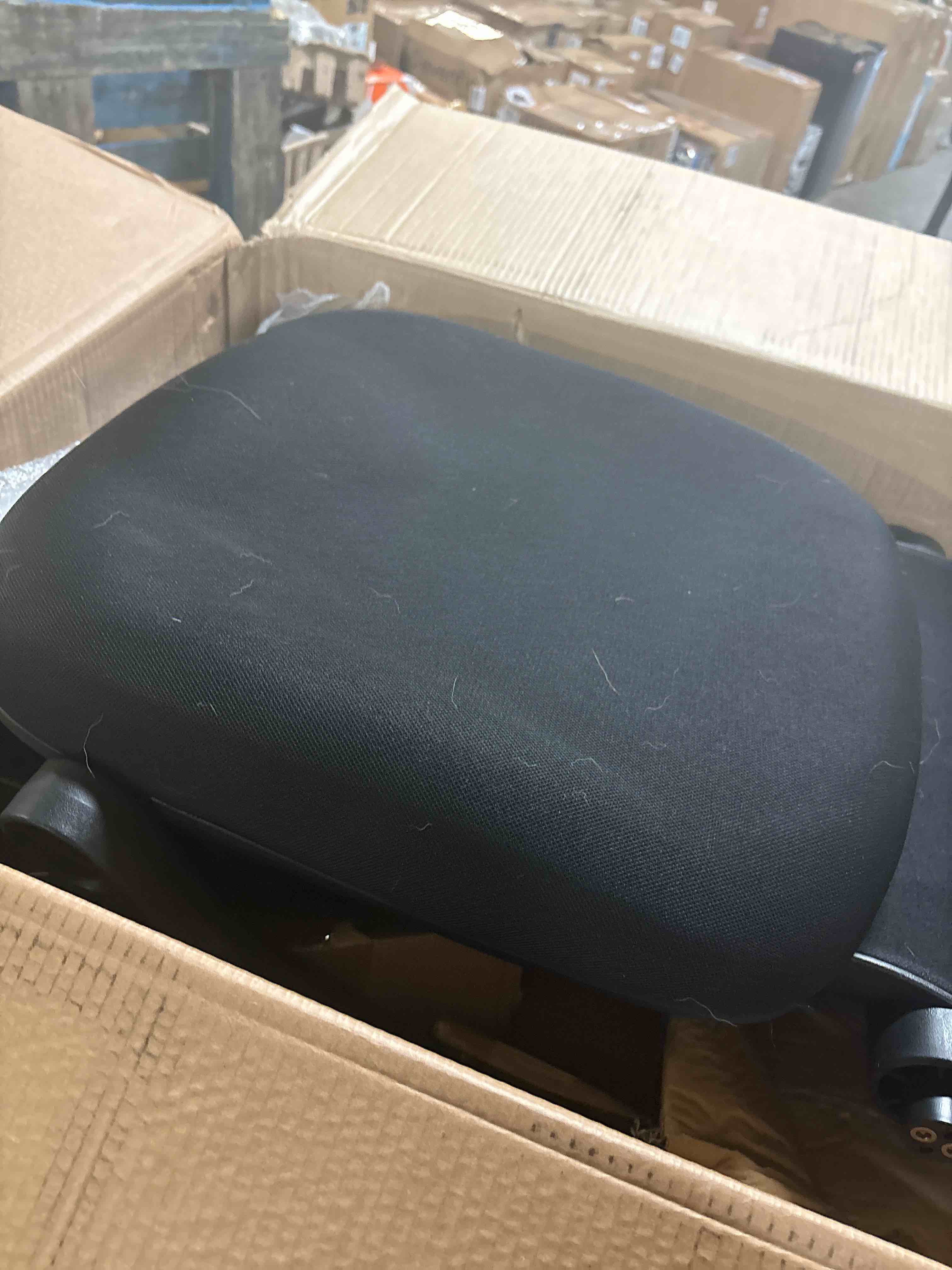 https://s3.amazonaws.com/lotting-images-prod/phillipi/YEL3779060_1726252806522.jpeg