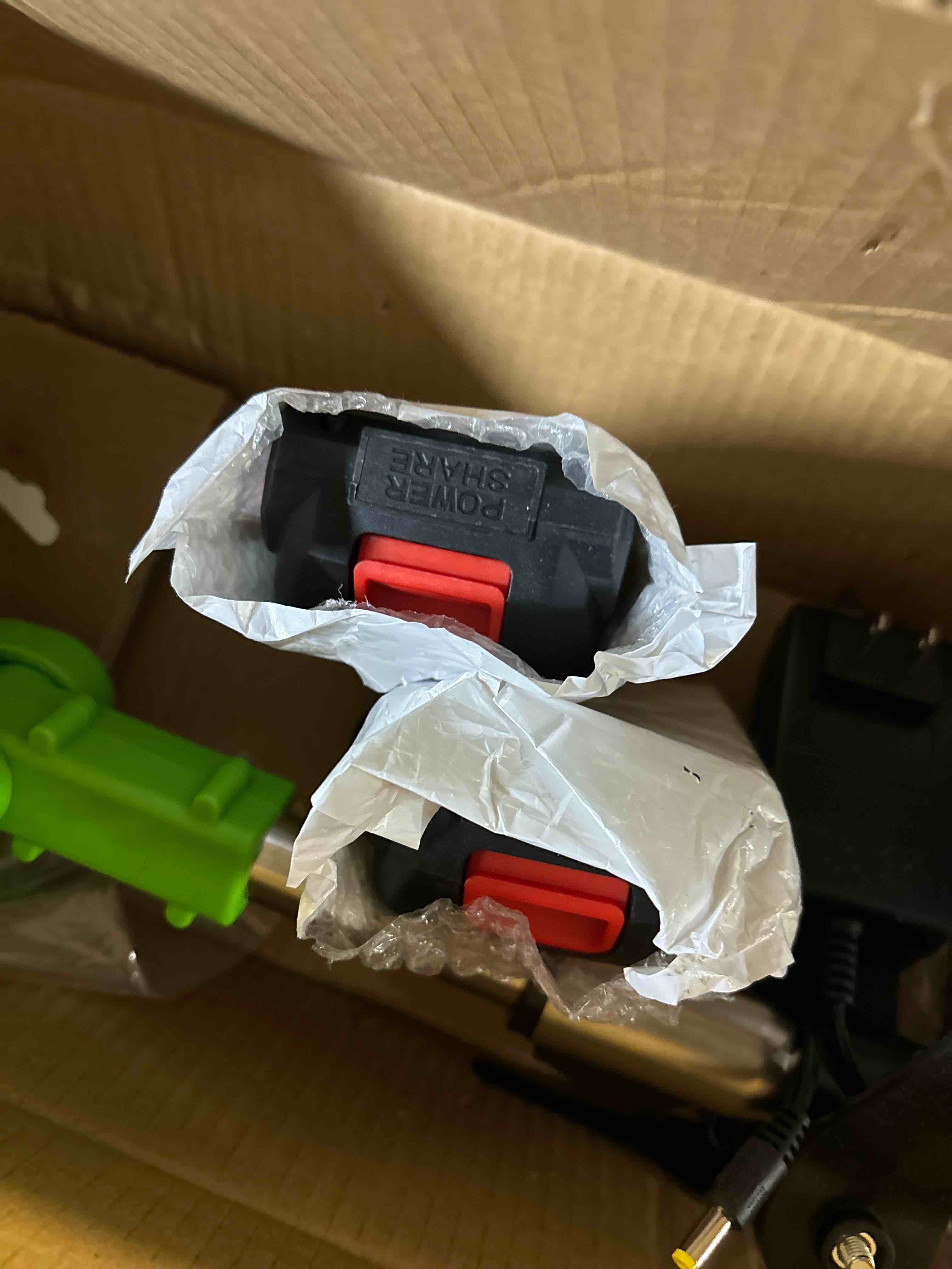 https://s3.amazonaws.com/lotting-images-prod/phillipi/YEL3779331_1726755447494.jpeg