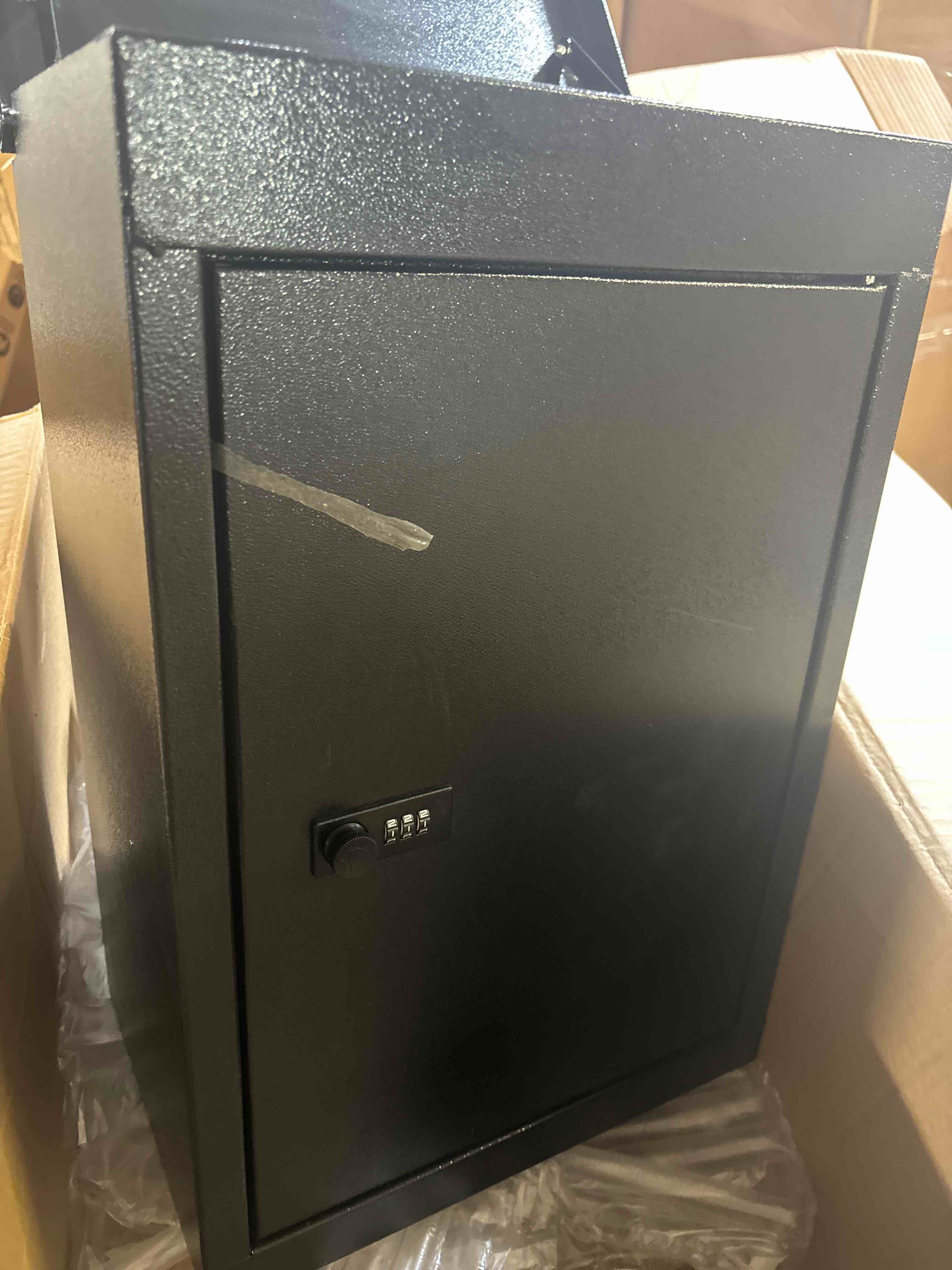 https://s3.amazonaws.com/lotting-images-prod/phillipi/YEL3779346_1726759289754.jpeg