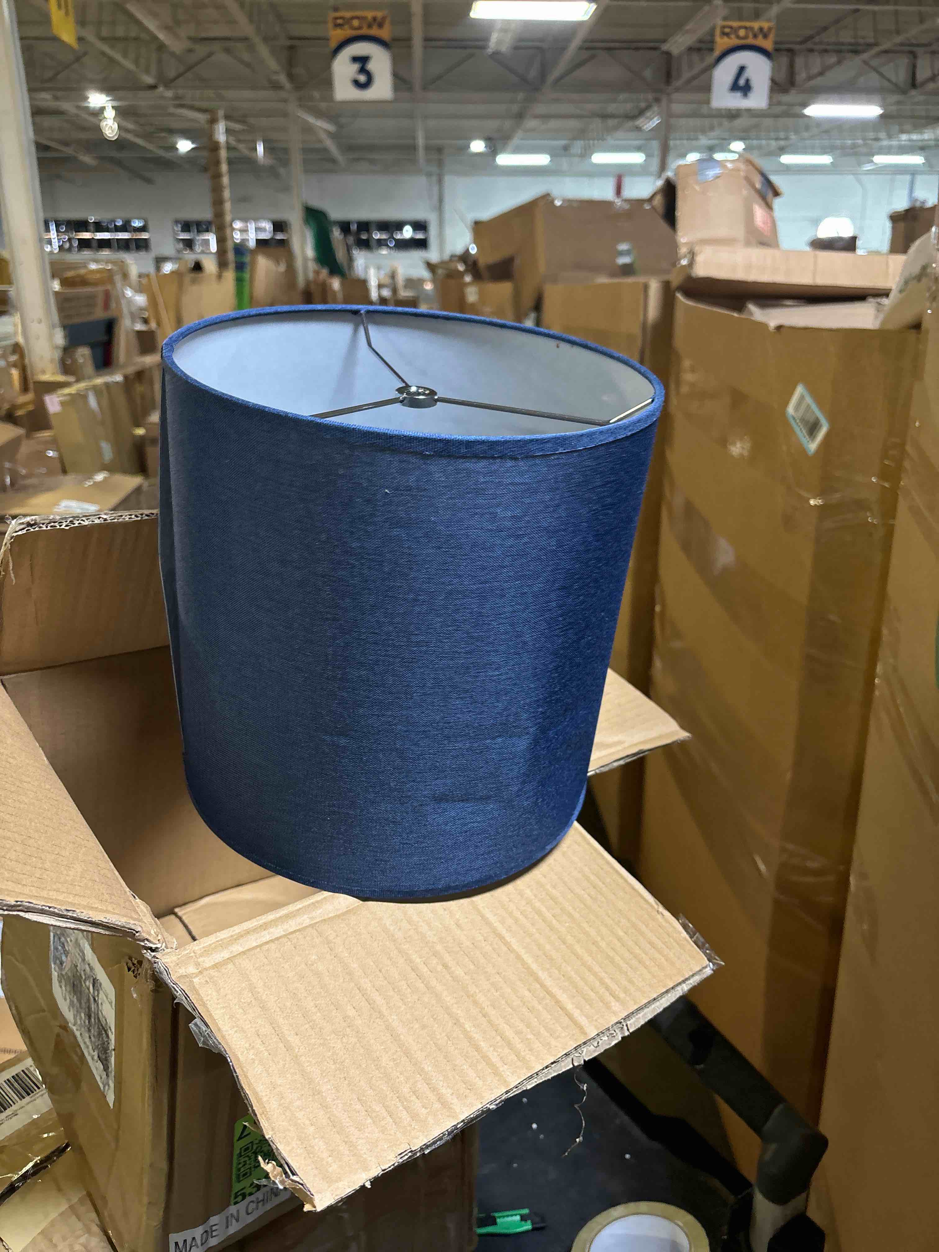 https://s3.amazonaws.com/lotting-images-prod/phillipi/YEL3779358_1726762249950.jpeg